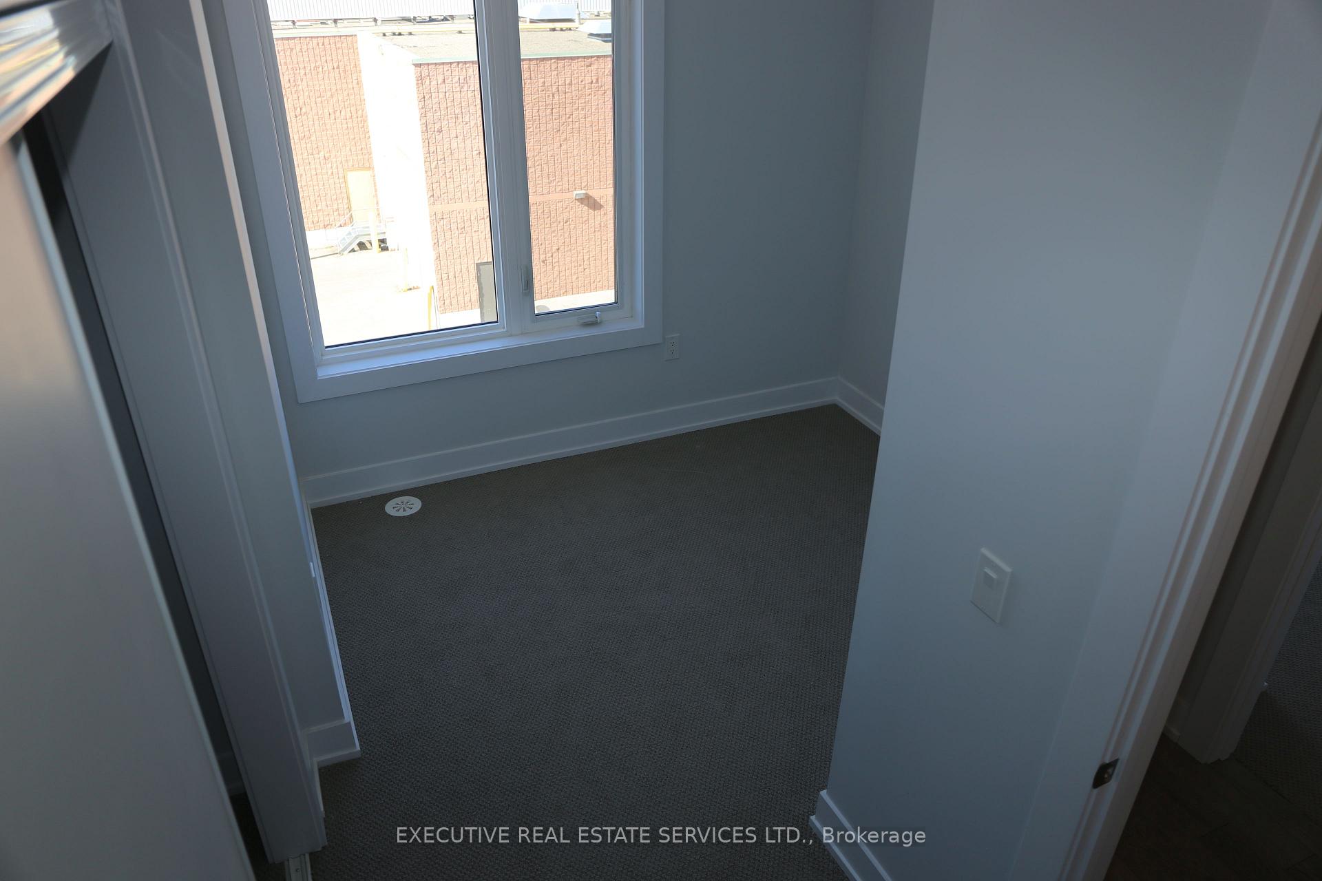 Photo 9 of Unit U239, 9580 Islington Avenue, Vaughan, Sonoma Heights — HOMEH
