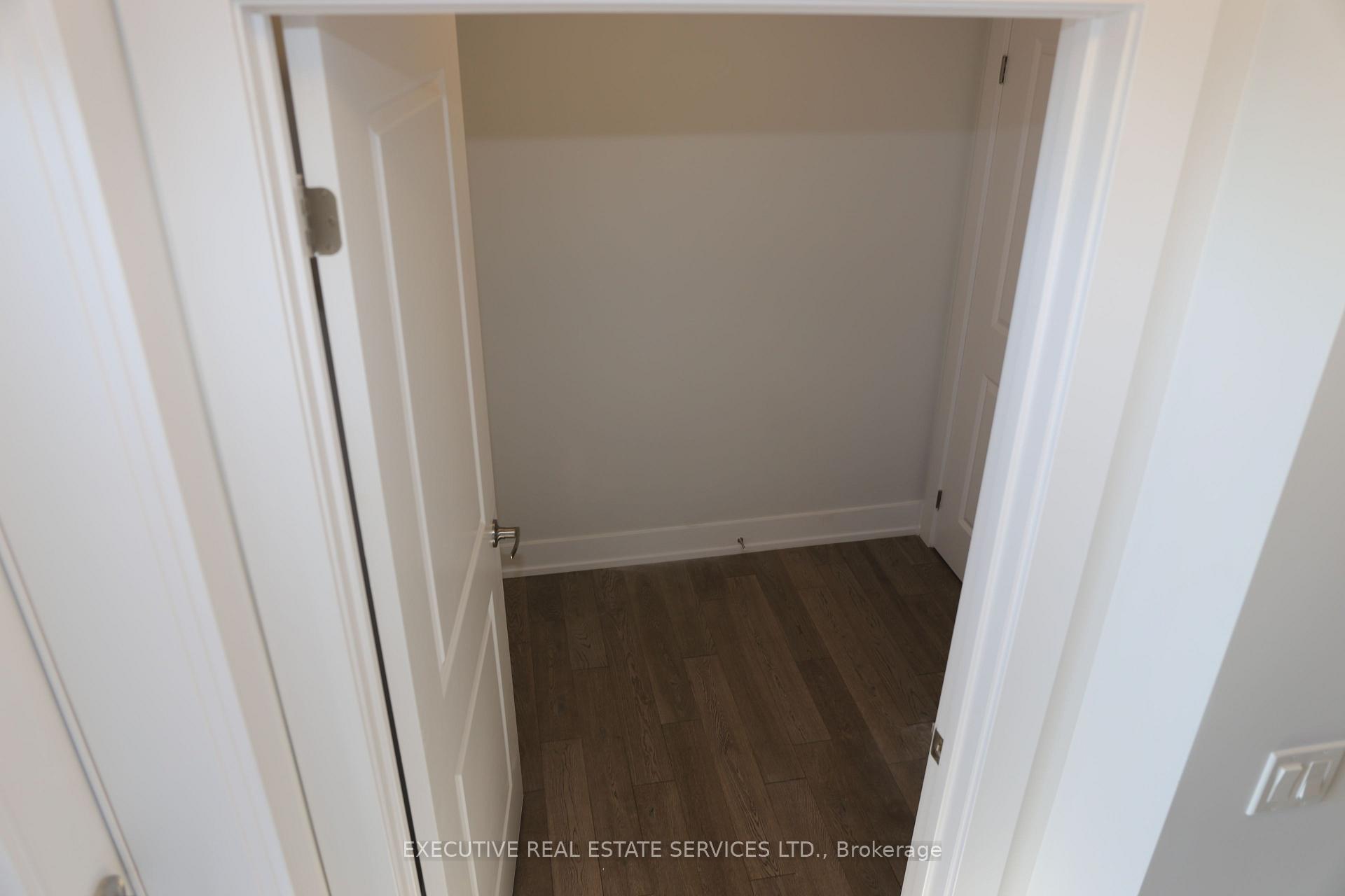 Photo 10 of Unit U239, 9580 Islington Avenue, Vaughan, Sonoma Heights — HOMEH