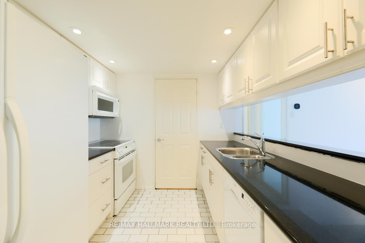Photo 12 of Unit 901, 701 King Street W, Toronto, Niagara — HOMEH