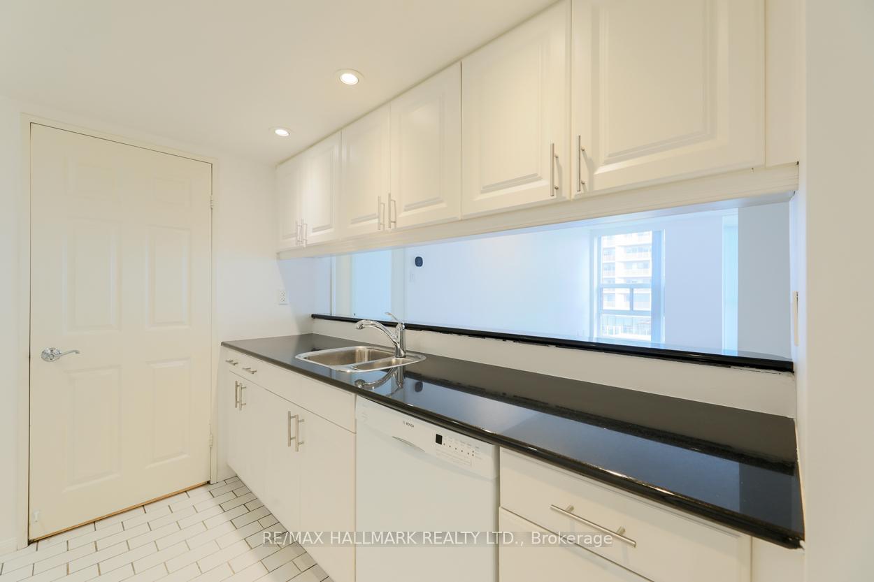 Photo 14 of Unit 901, 701 King Street W, Toronto, Niagara — HOMEH