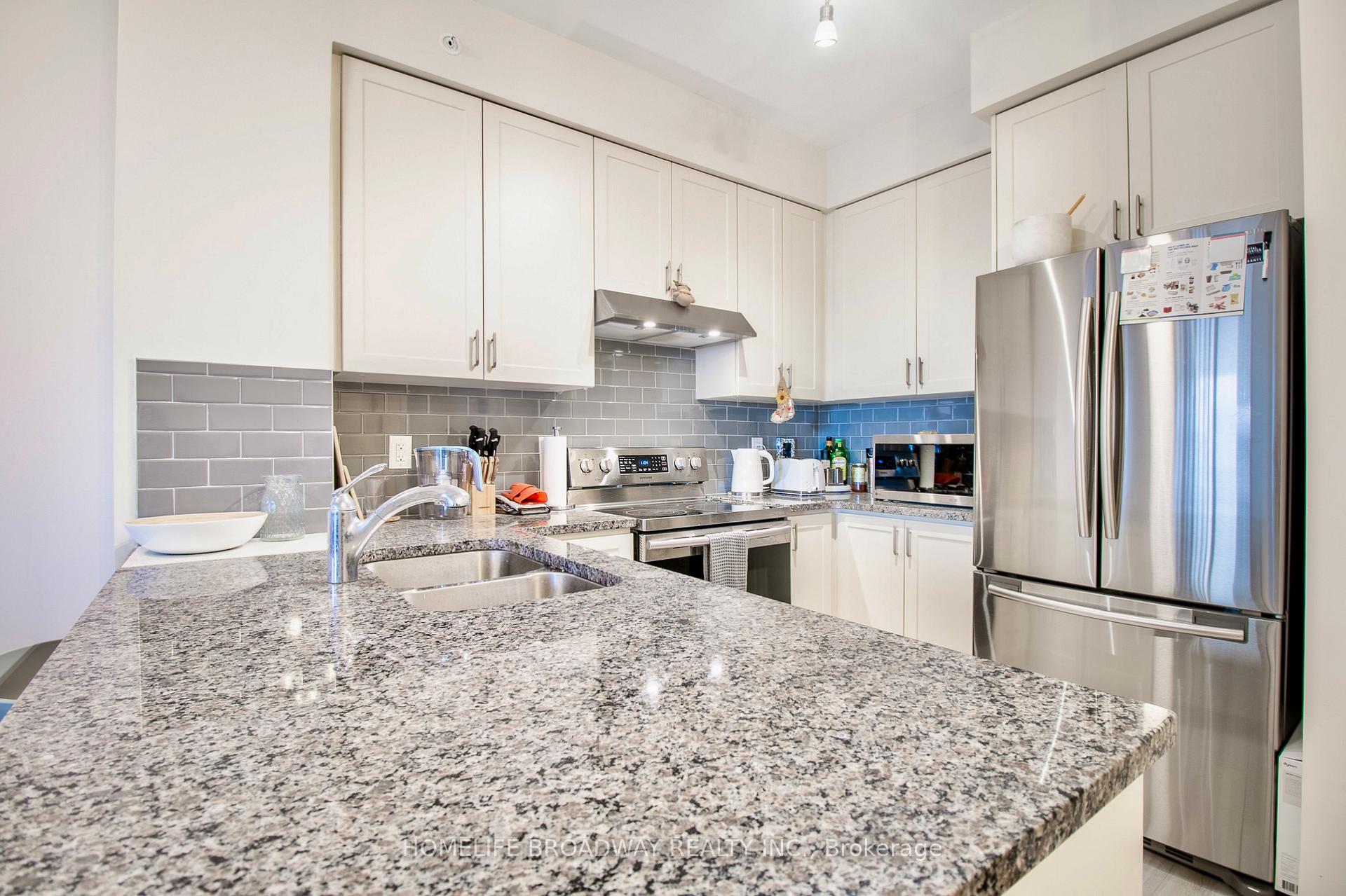 Front of Unit 815, 9255 Jane Street