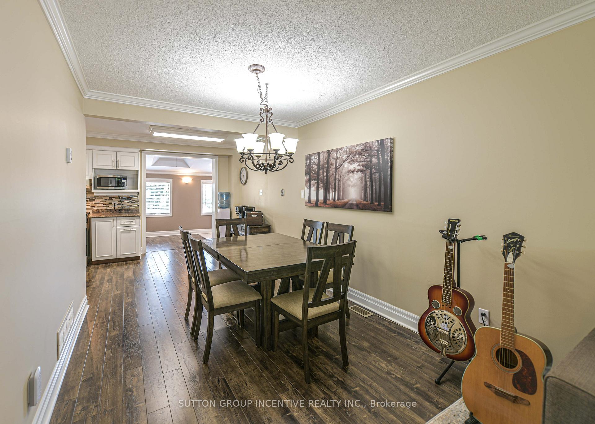 Photo 12 of 37 Daphne Crescent, Barrie, Cundles East — HOMEH