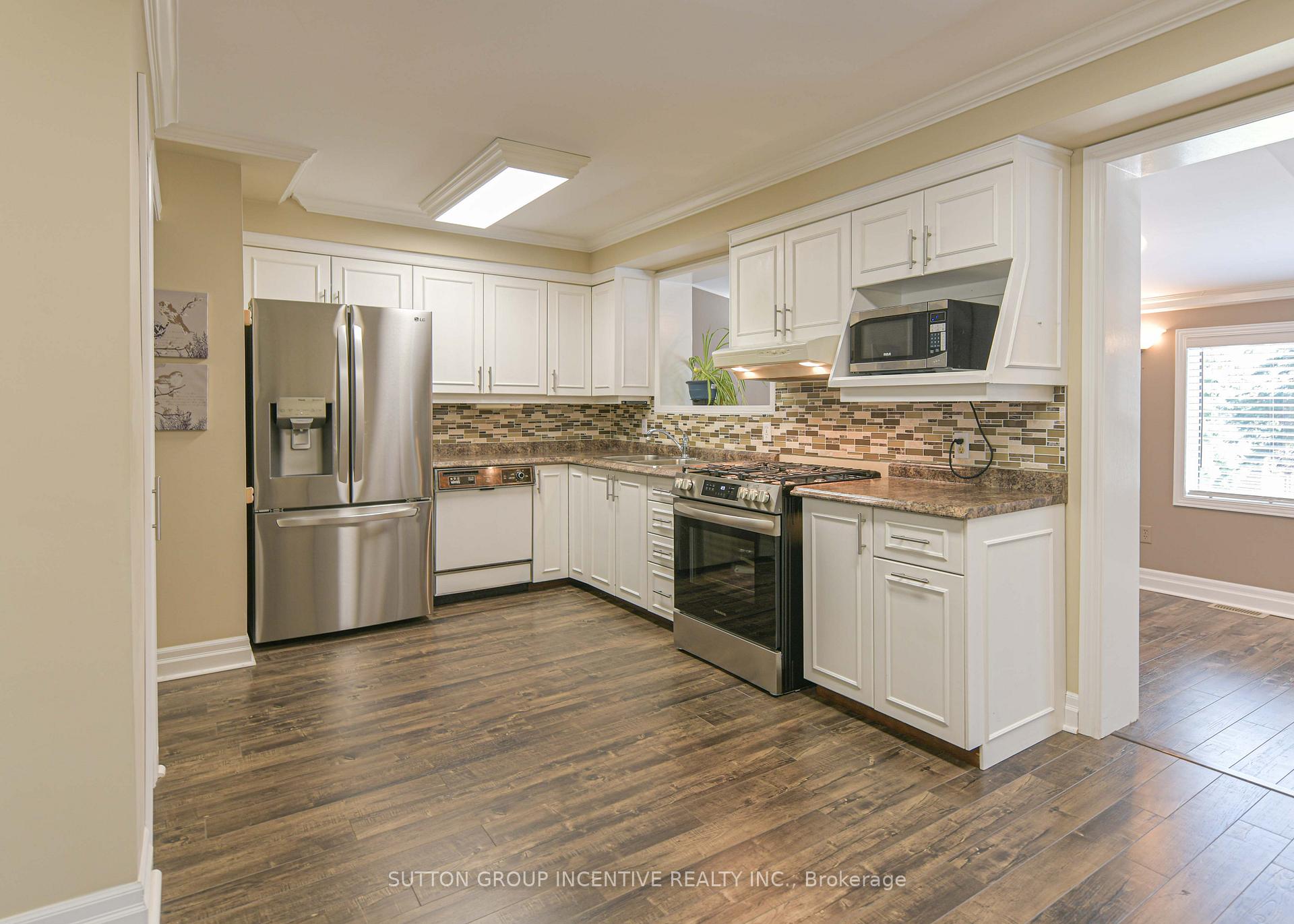 Photo 14 of 37 Daphne Crescent, Barrie, Cundles East — HOMEH