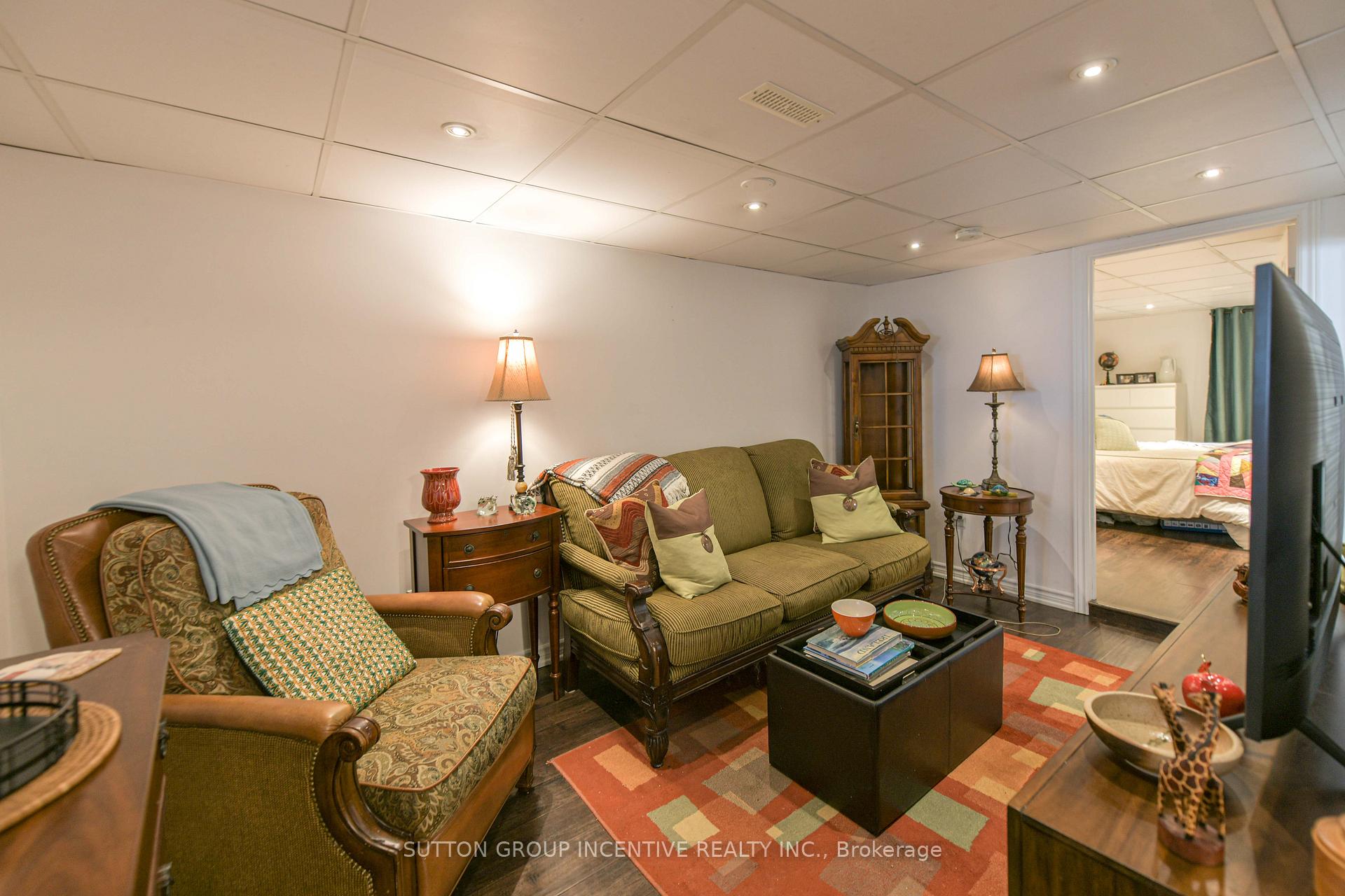 Photo 33 of 37 Daphne Crescent, Barrie, Cundles East — HOMEH