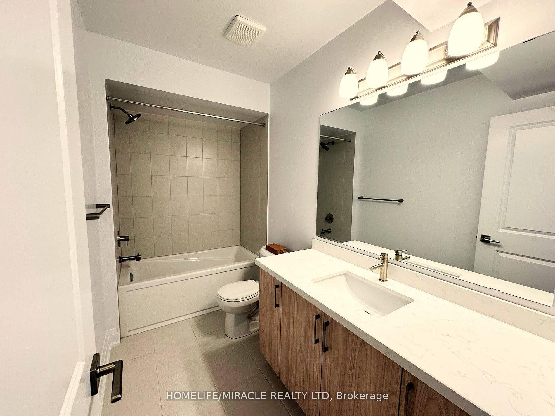 Photo 4 of 25 Gateway Drive, Barrie, Rural Barrie Southeast — HOMEH