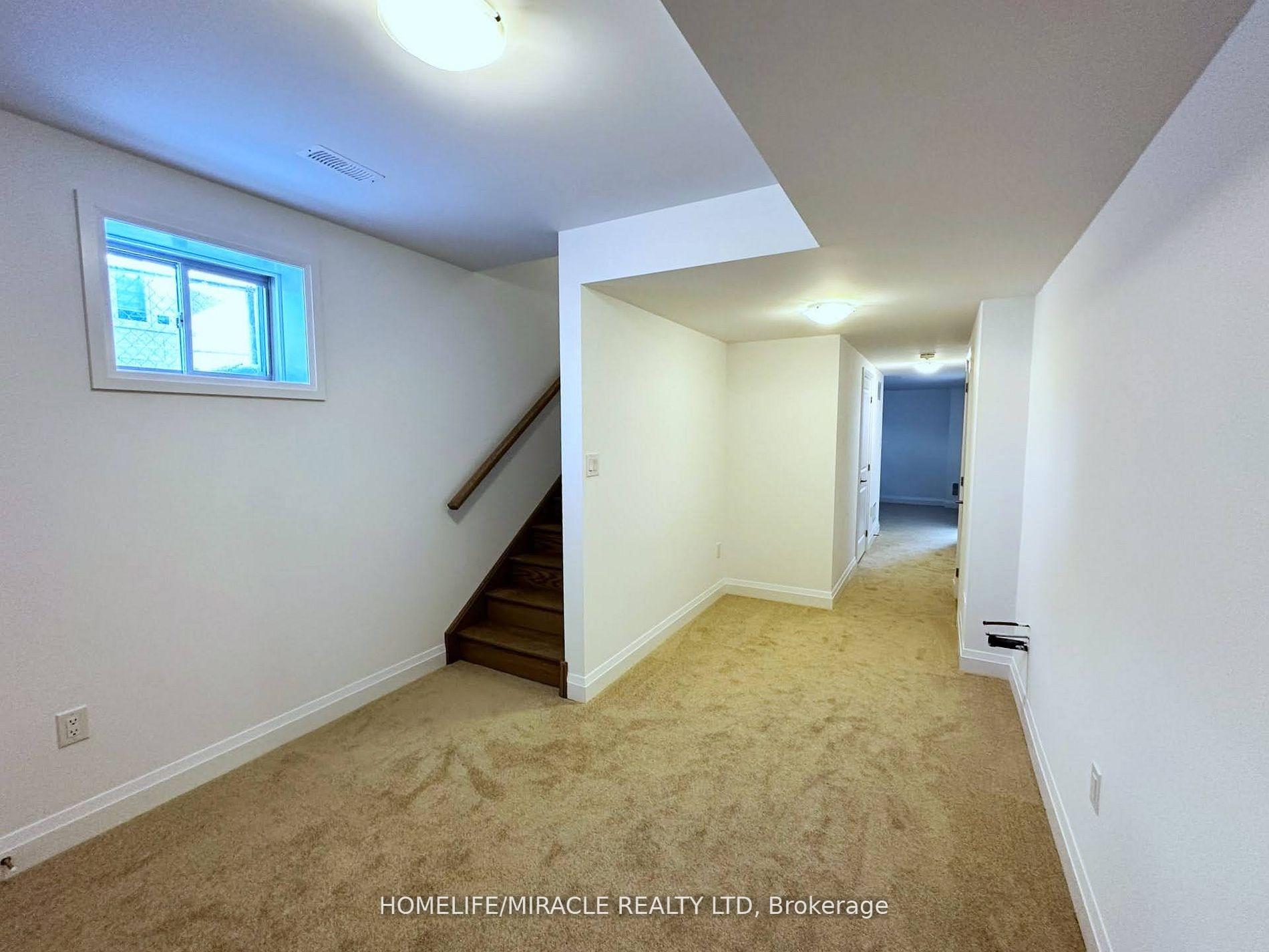 Photo 8 of 25 Gateway Drive, Barrie, Rural Barrie Southeast — HOMEH