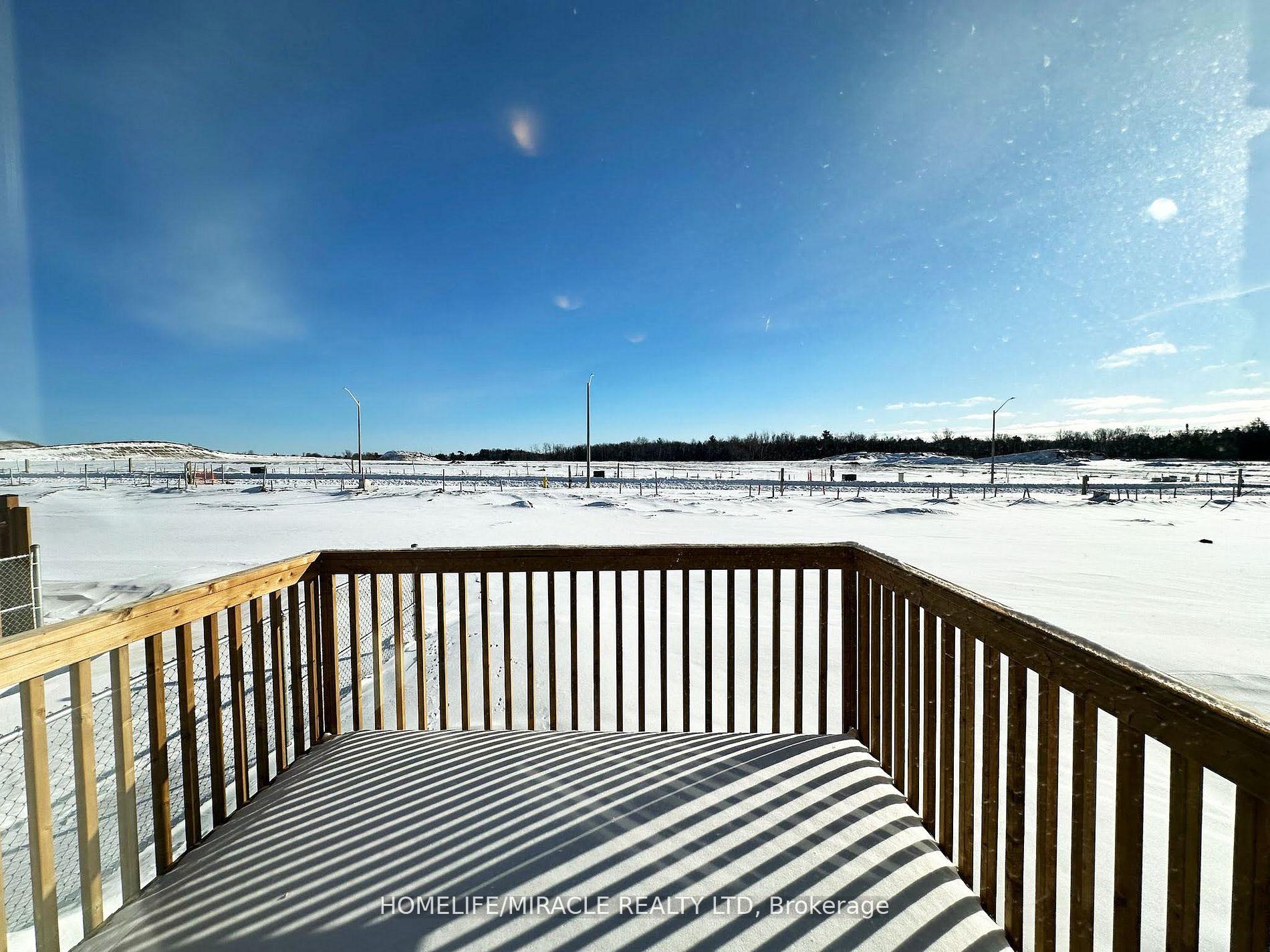 Photo 12 of 25 Gateway Drive, Barrie, Rural Barrie Southeast — HOMEH