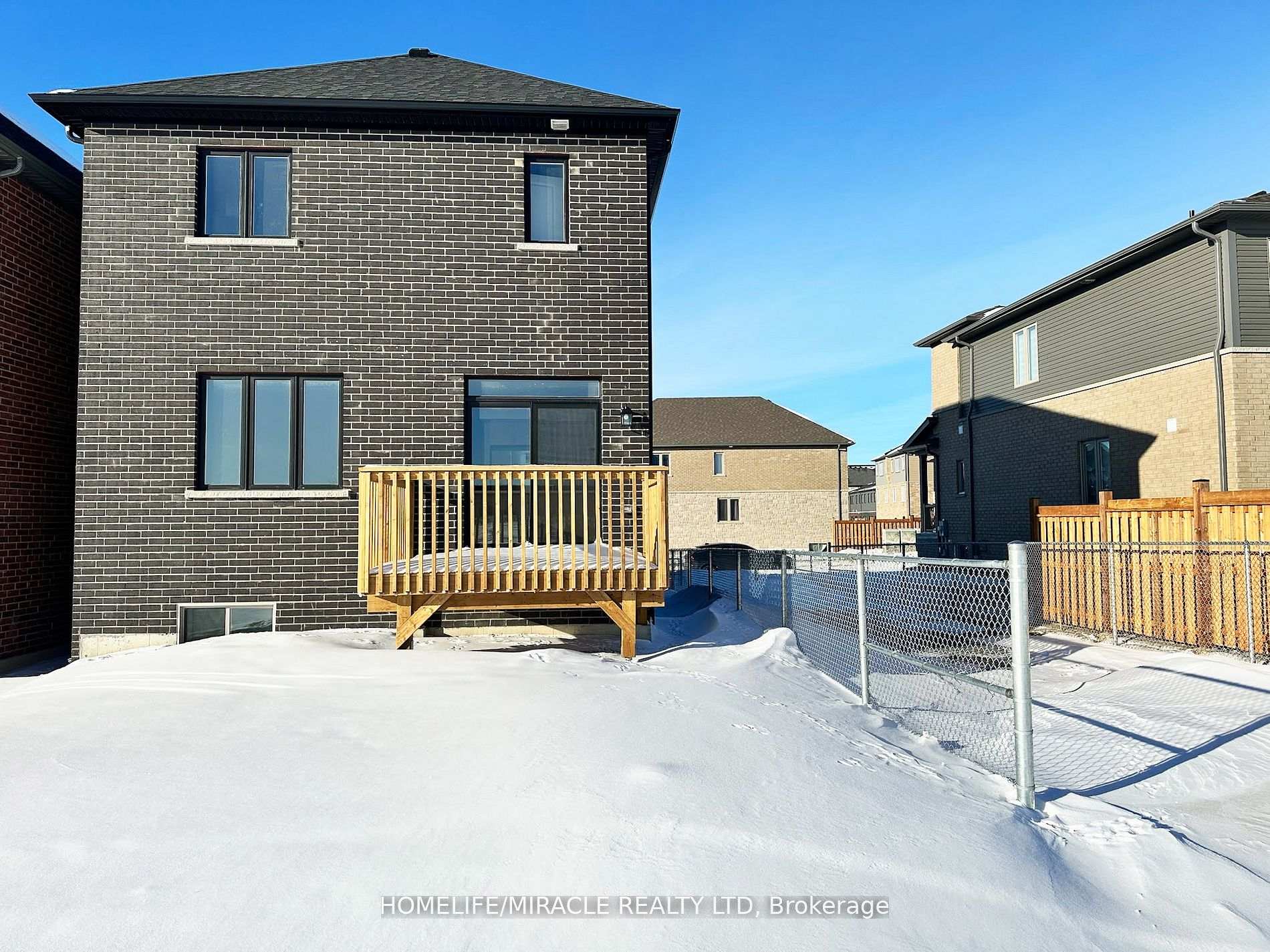 Photo 34 of 25 Gateway Drive, Barrie, Rural Barrie Southeast — HOMEH