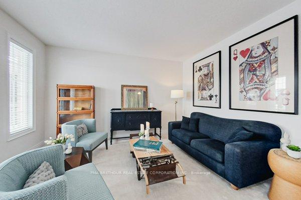 Photo 3 of 35 Lockerbie Crescent, Collingwood — HOMEH