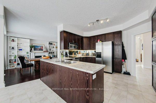 Photo 5 of 35 Lockerbie Crescent, Collingwood — HOMEH