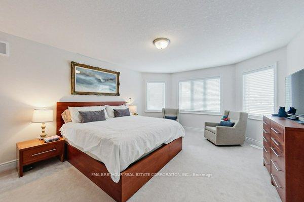 Photo 16 of 35 Lockerbie Crescent, Collingwood — HOMEH