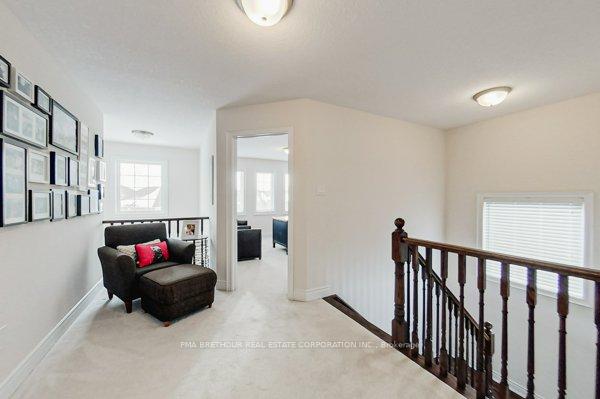 Photo 19 of 35 Lockerbie Crescent, Collingwood — HOMEH