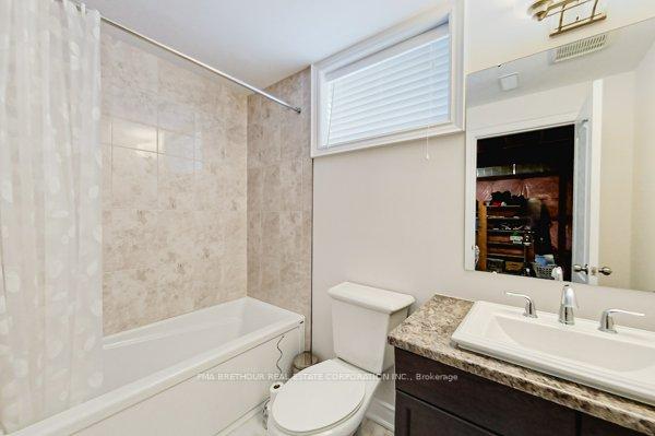 Photo 22 of 35 Lockerbie Crescent, Collingwood — HOMEH