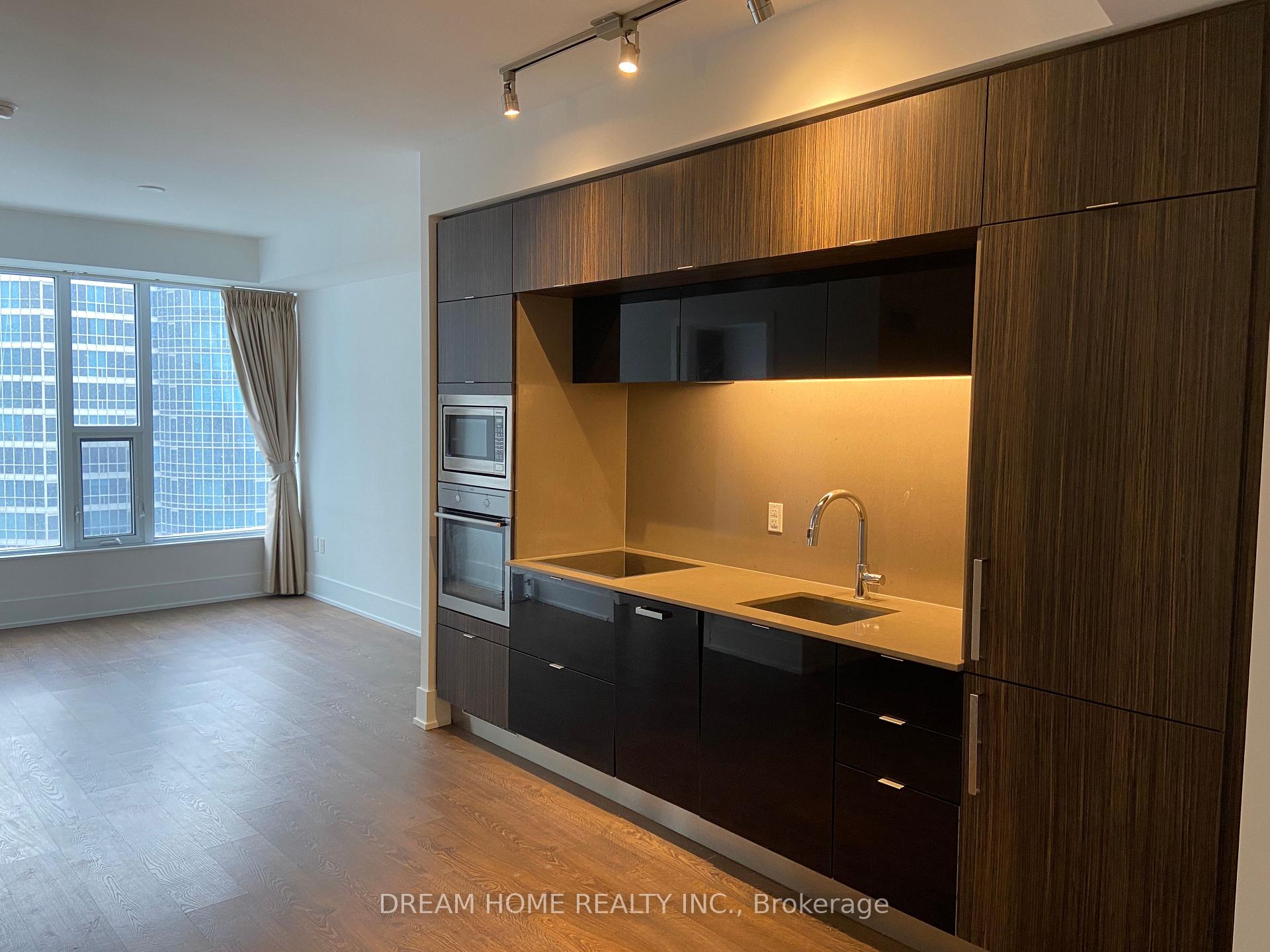 Photo 1 of Unit 3009, 10 York Street, Toronto, Waterfront Communities — HOMEH