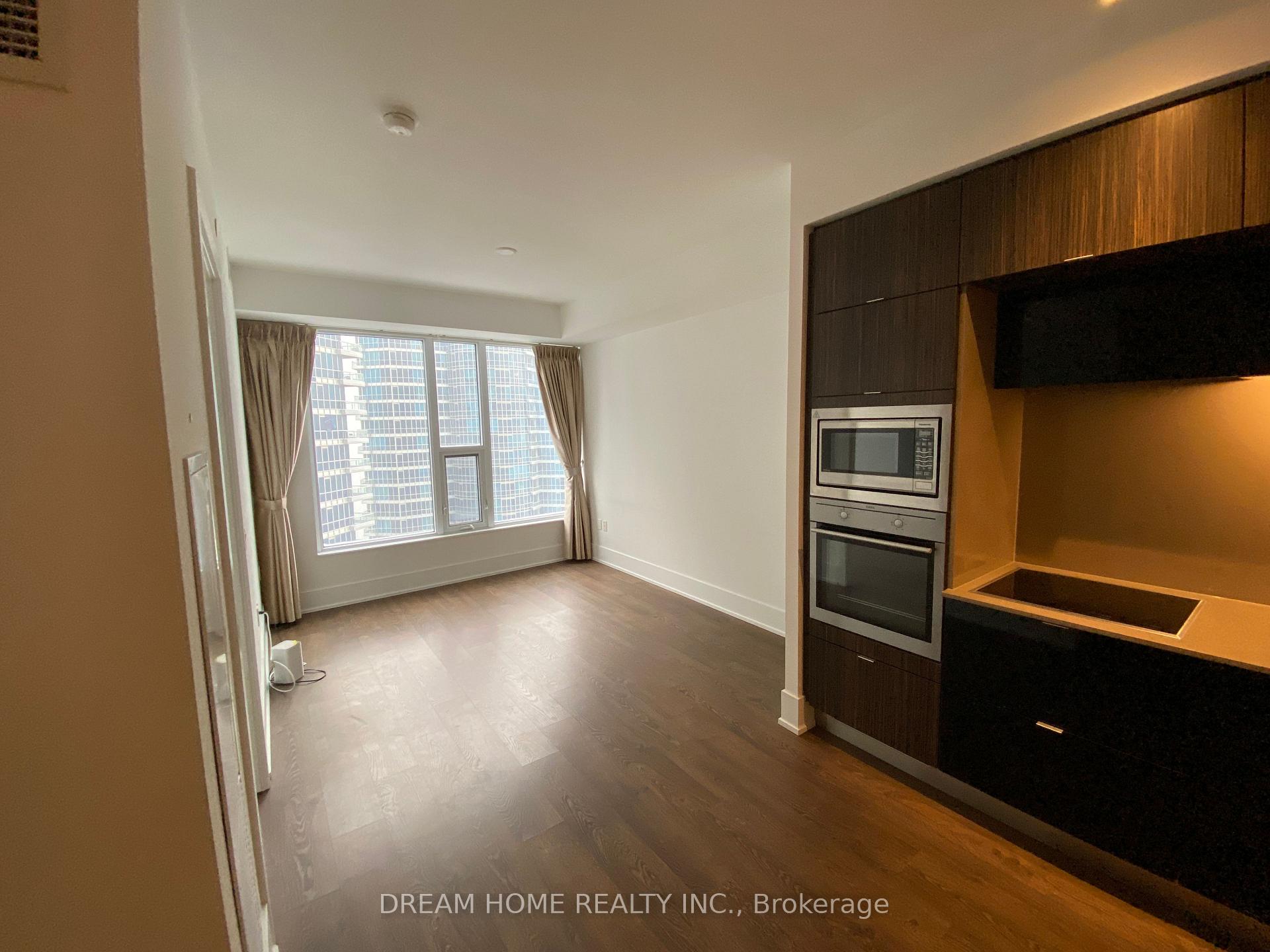 Photo 3 of Unit 3009, 10 York Street, Toronto, Waterfront Communities — HOMEH