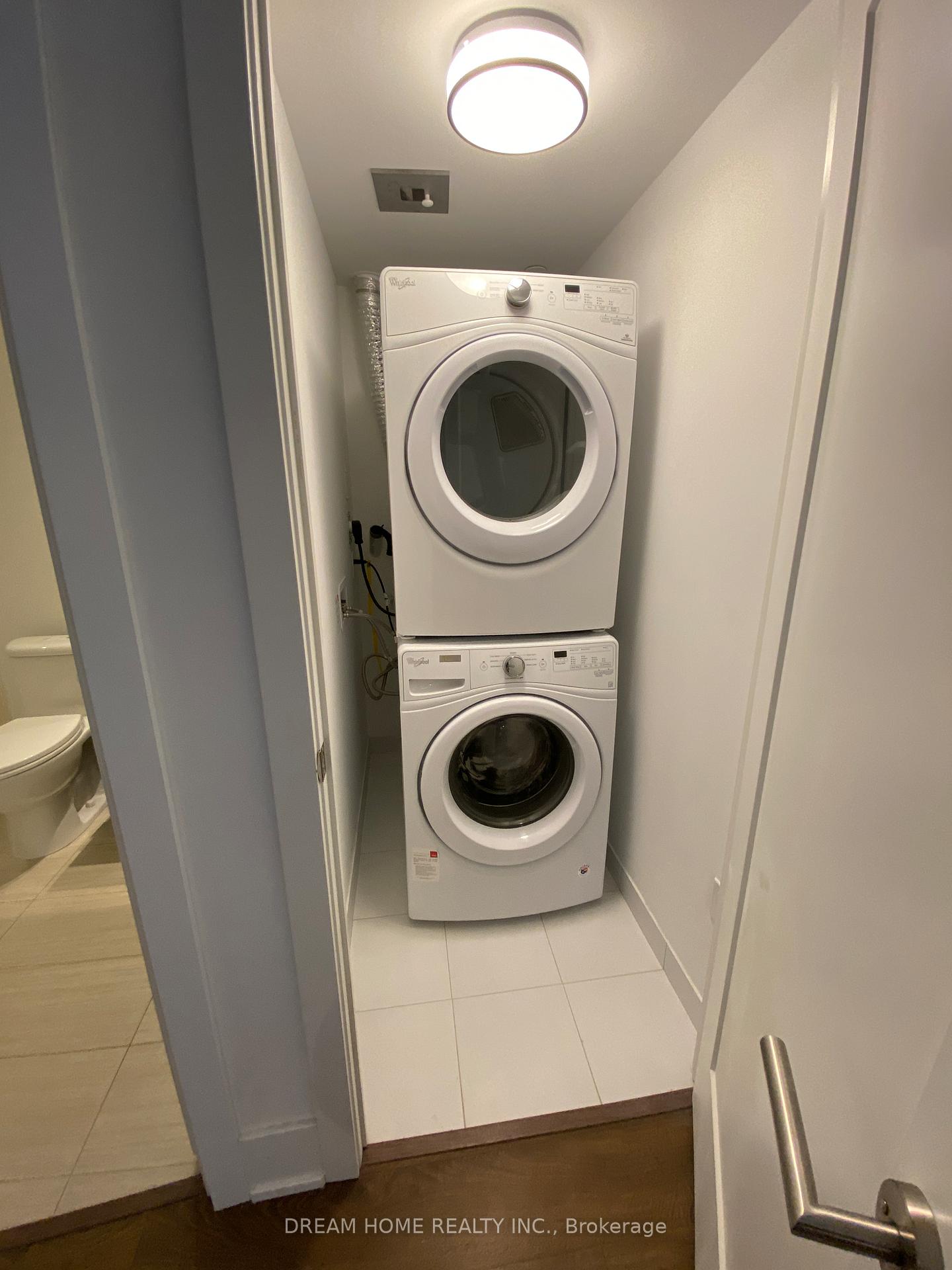 Photo 8 of Unit 3009, 10 York Street, Toronto, Waterfront Communities — HOMEH