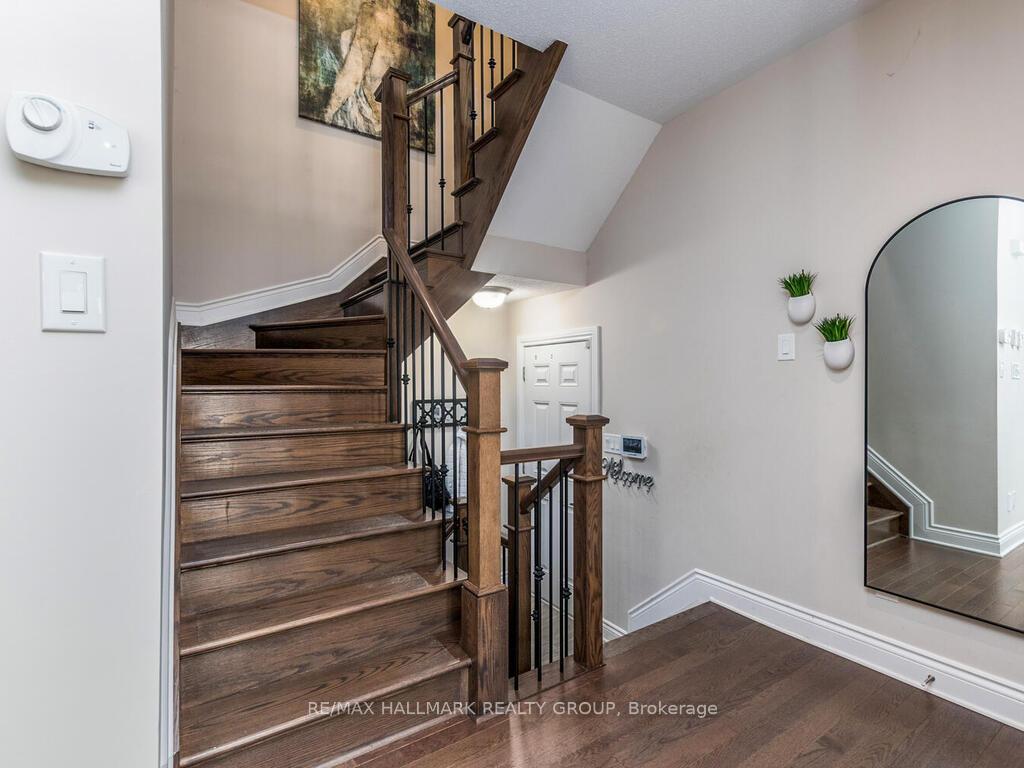Photo 18 of 530 Earnscliffe Grove, Ottawa, Riverside South/Gloucester Glen — HOMEH