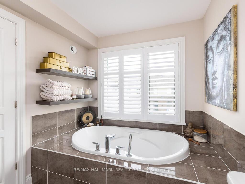 Photo 21 of 530 Earnscliffe Grove, Ottawa, Riverside South/Gloucester Glen — HOMEH