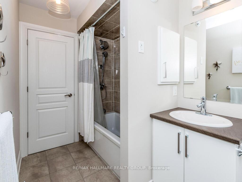 Photo 26 of 530 Earnscliffe Grove, Ottawa, Riverside South/Gloucester Glen — HOMEH