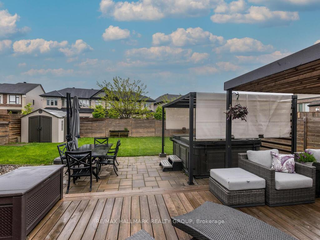 Photo 31 of 530 Earnscliffe Grove, Ottawa, Riverside South/Gloucester Glen — HOMEH