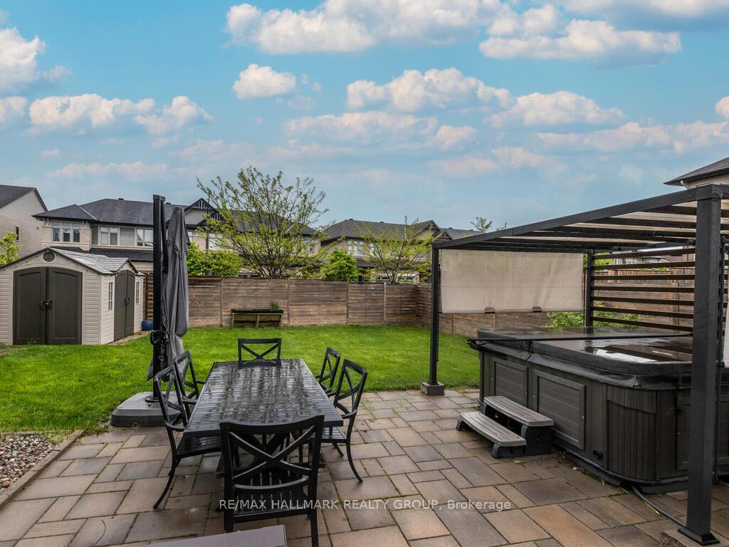 Photo 37 of 530 Earnscliffe Grove, Ottawa, Riverside South/Gloucester Glen — HOMEH