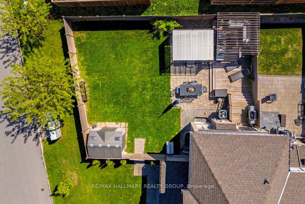 Photo 35 of 530 Earnscliffe Grove, Ottawa, Riverside South/Gloucester Glen — HOMEH
