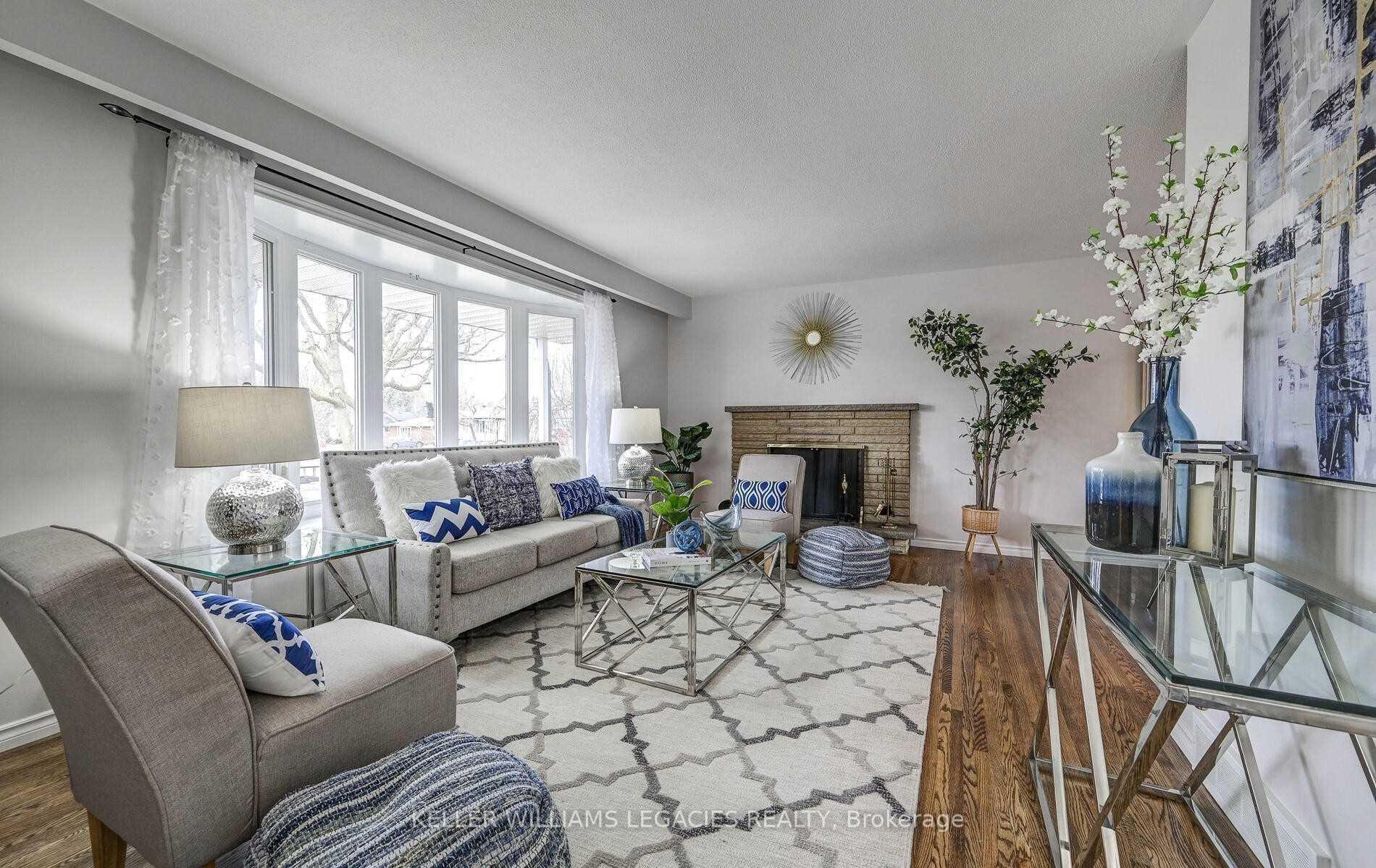 Photo 4 of Unit Main, 110 Clements Road E, Ajax, South East — HOMEH