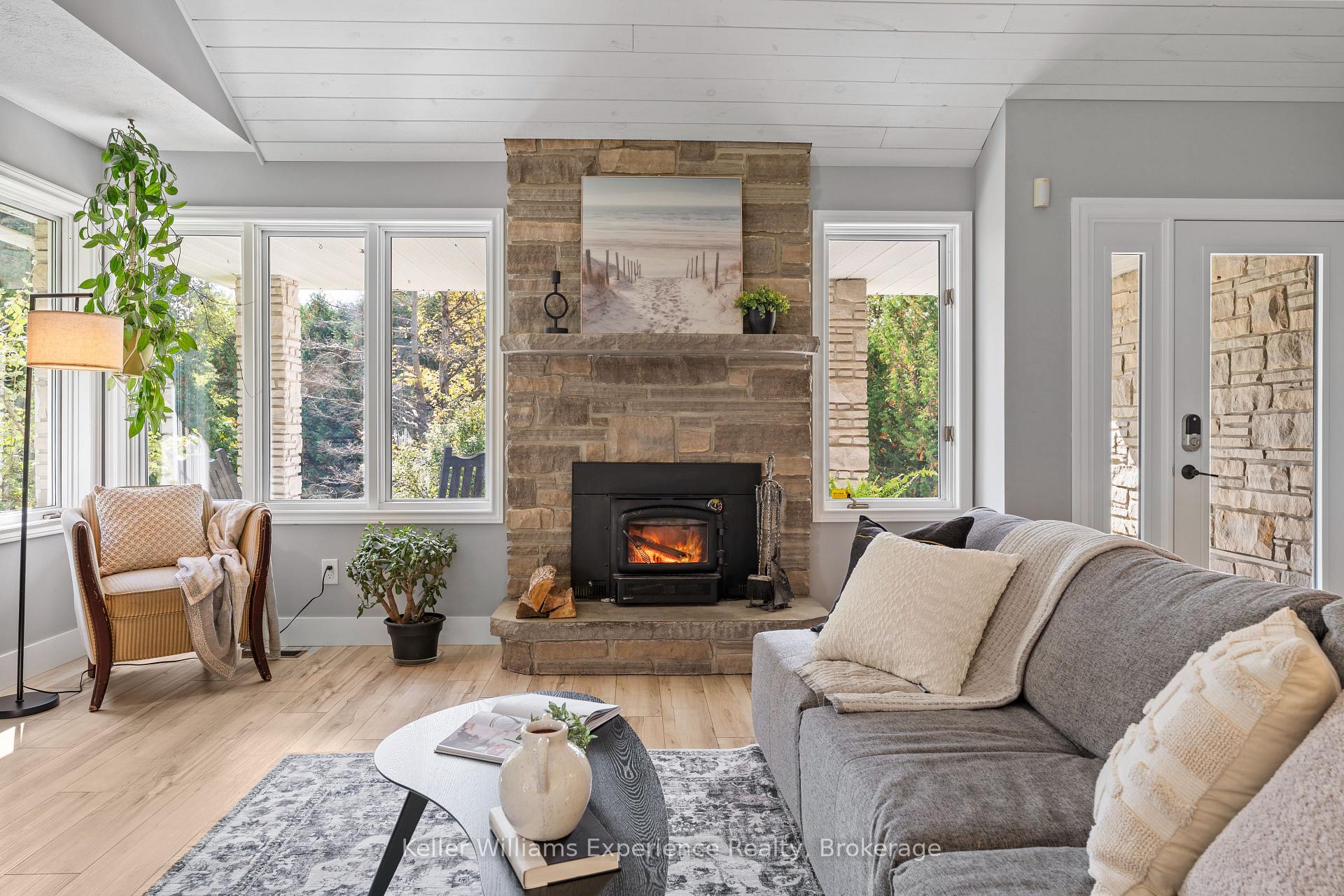 Photo 11 of 702473 Sideroad 5, Chatsworth — HOMEH