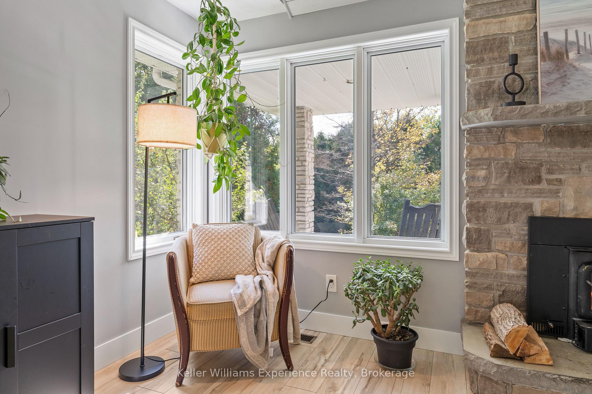 Photo 16 of 702473 Sideroad 5, Chatsworth — HOMEH