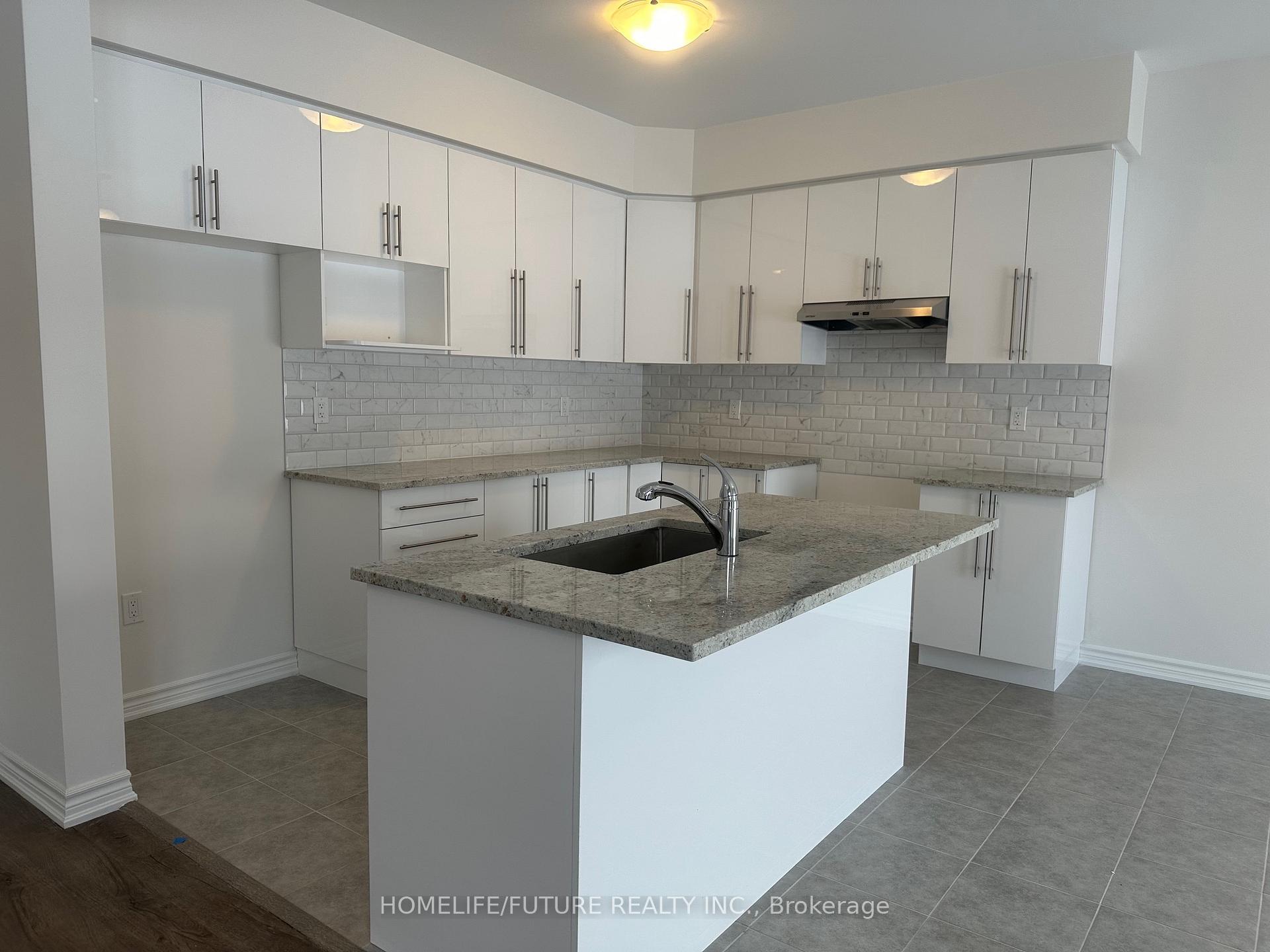Photo 10 of 390 McEachern Lane, Gravenhurst, Muskoka (S) — HOMEH