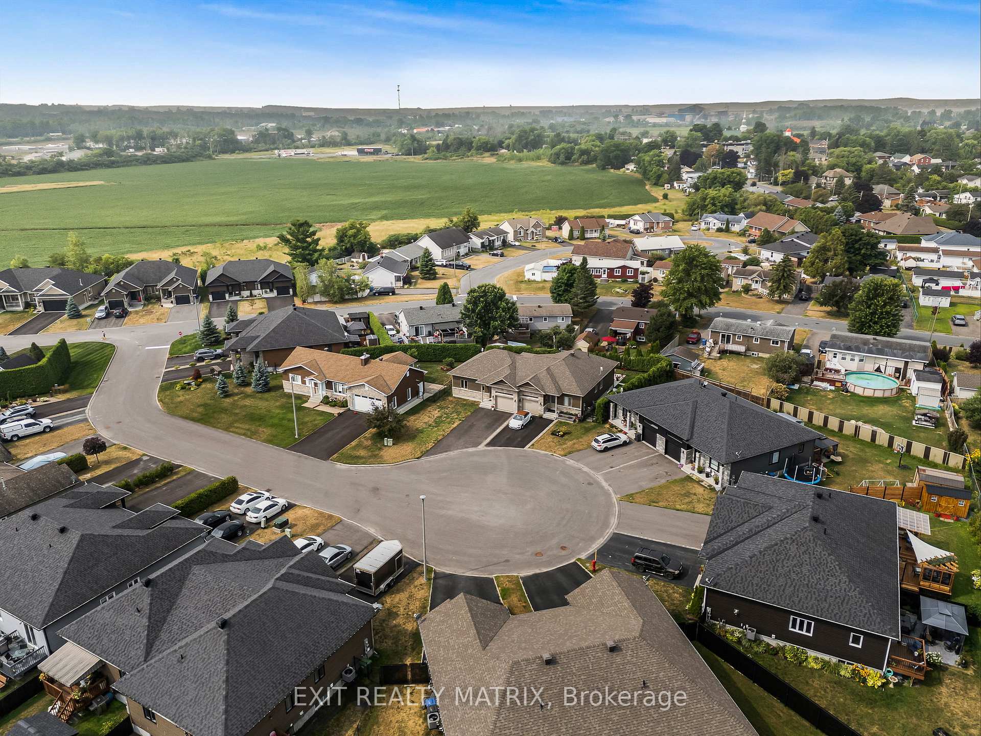 Photo 27 of 16 Julien Street, Champlain, L'Orignal — HOMEH