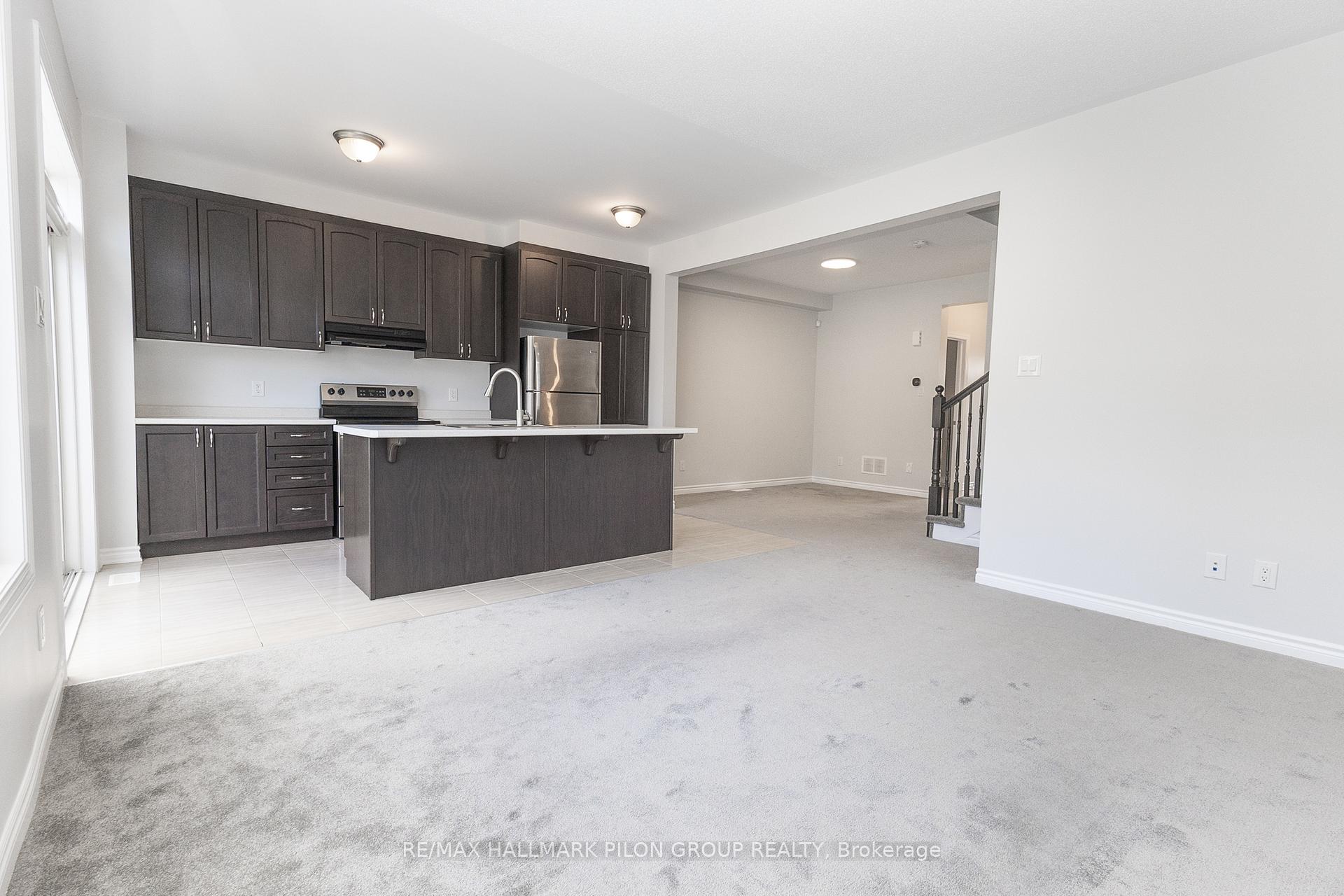 Photo 9 of 2297 Watercolours Way, Ottawa, Barrhaven - Half Moon Bay — HOMEH