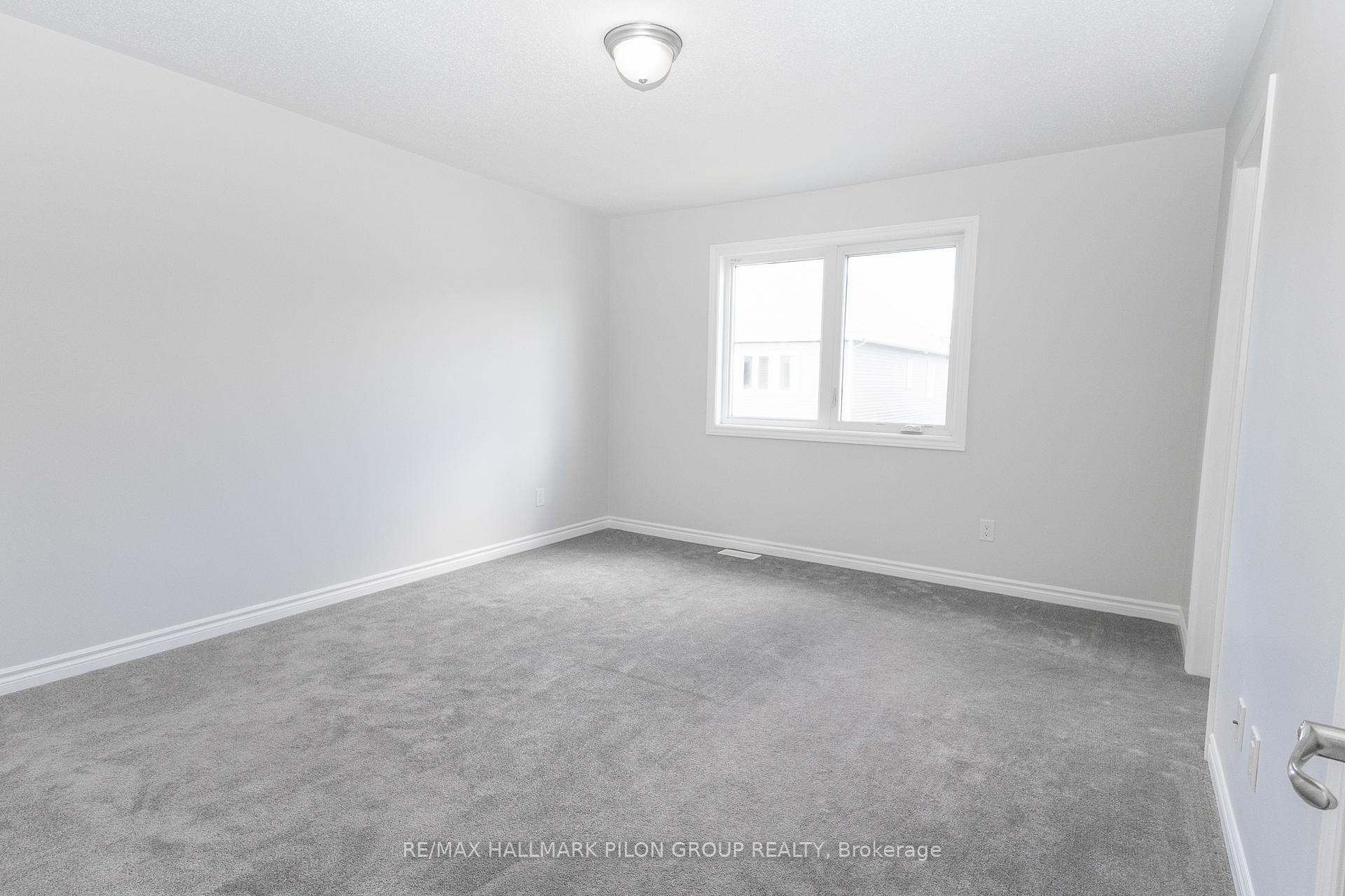 Photo 15 of 2297 Watercolours Way, Ottawa, Barrhaven - Half Moon Bay — HOMEH