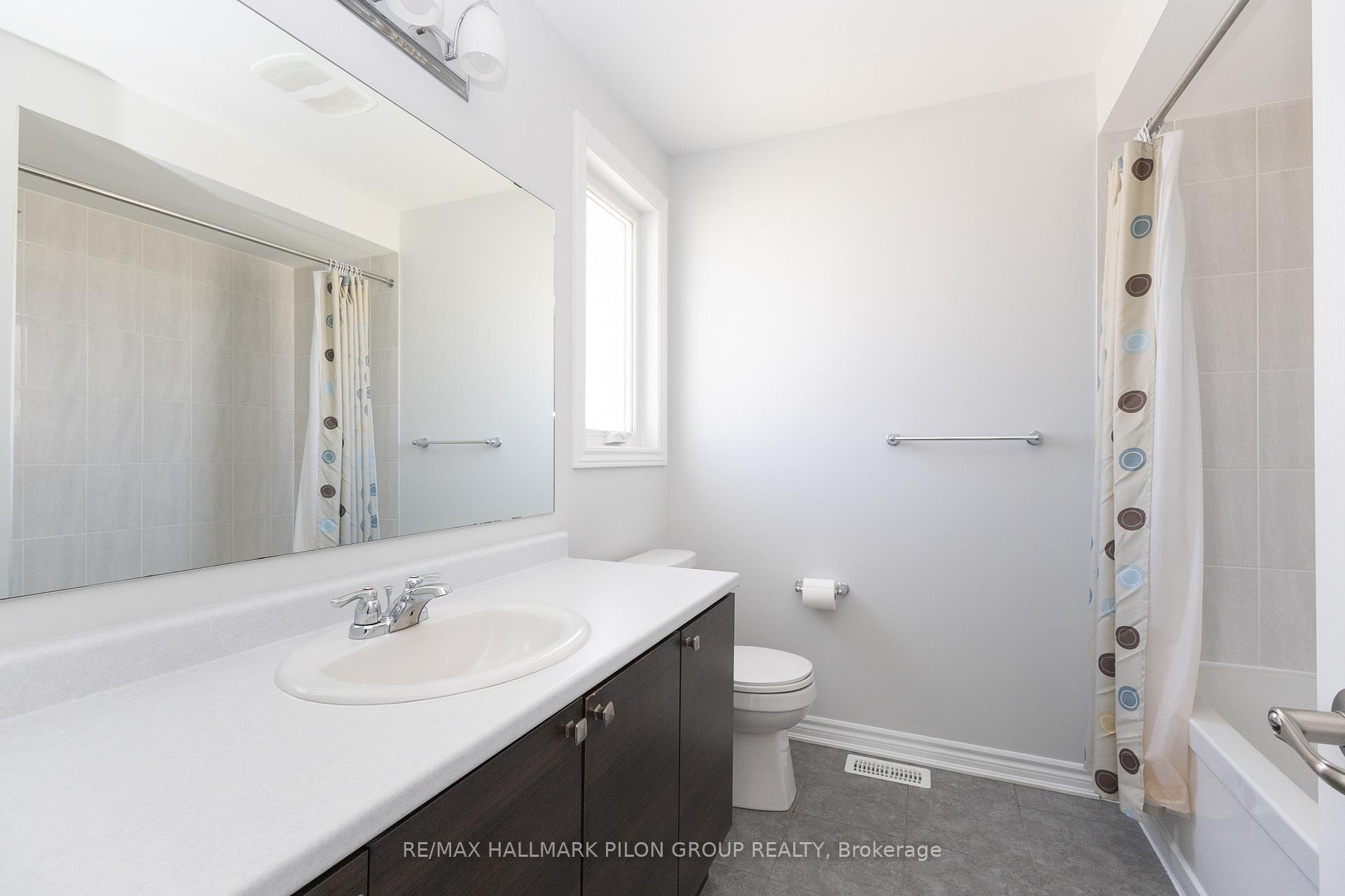 Photo 11 of 2297 Watercolours Way, Ottawa, Barrhaven - Half Moon Bay — HOMEH