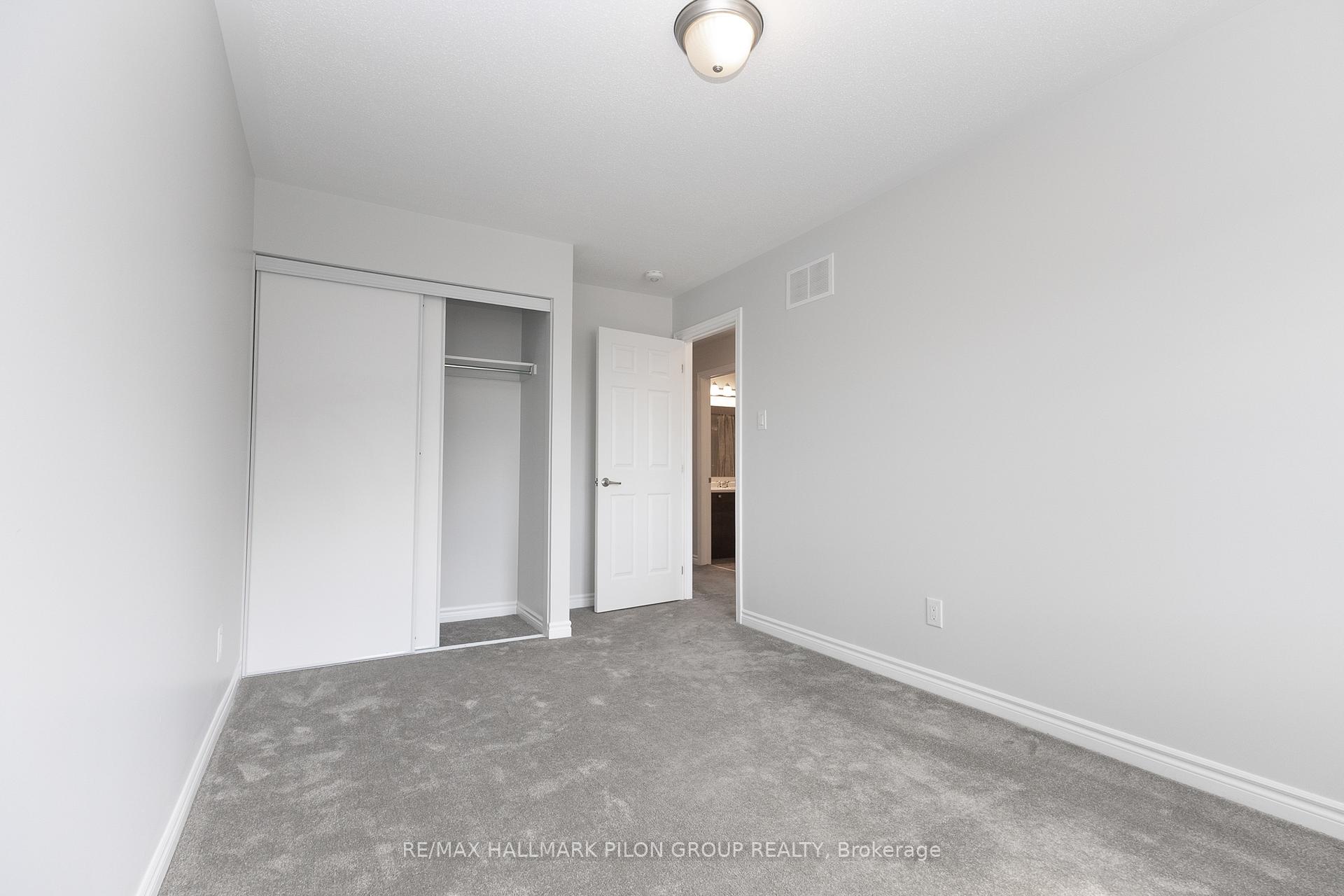 Photo 19 of 2297 Watercolours Way, Ottawa, Barrhaven - Half Moon Bay — HOMEH