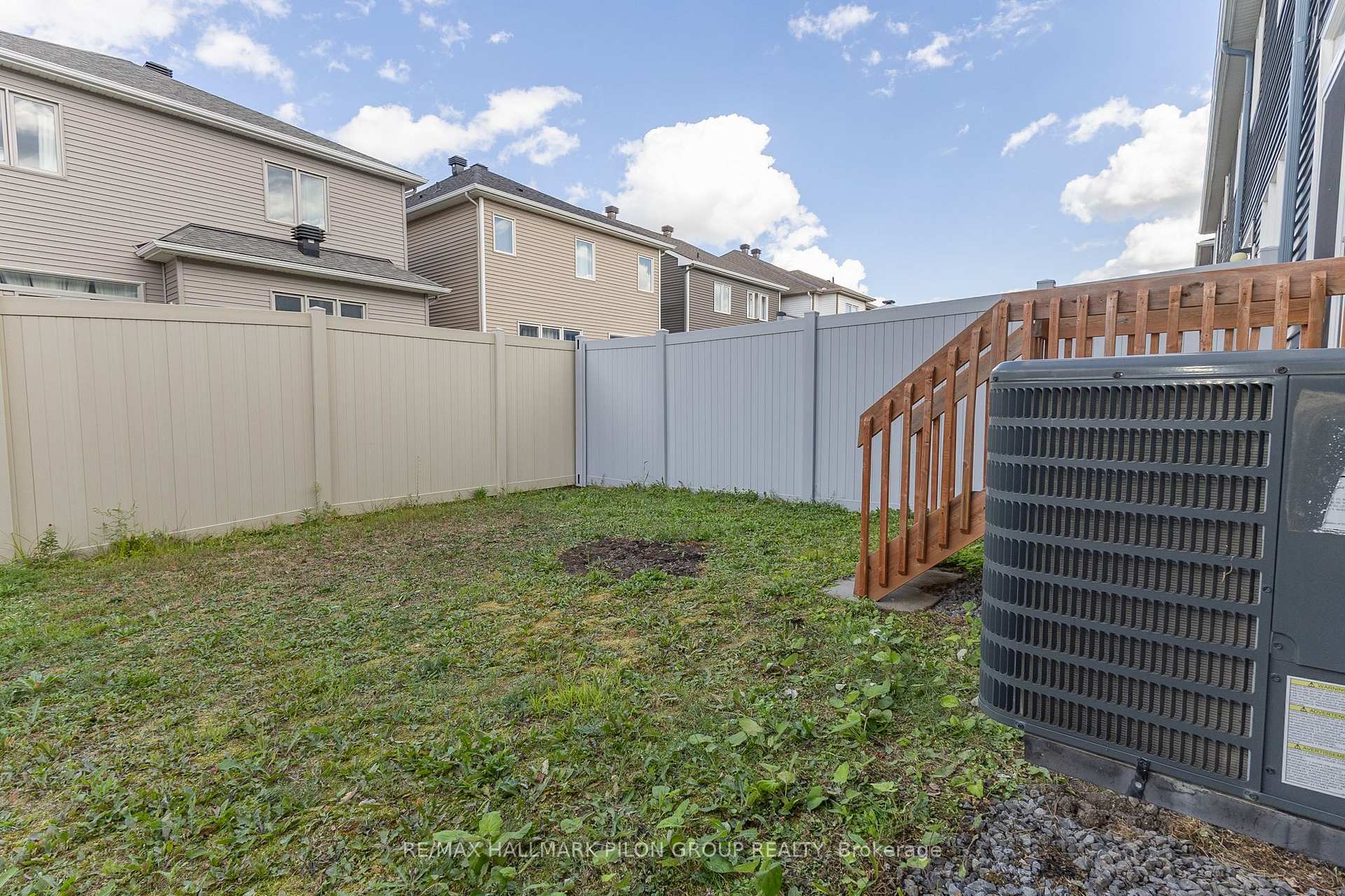 Photo 22 of 2297 Watercolours Way, Ottawa, Barrhaven - Half Moon Bay — HOMEH