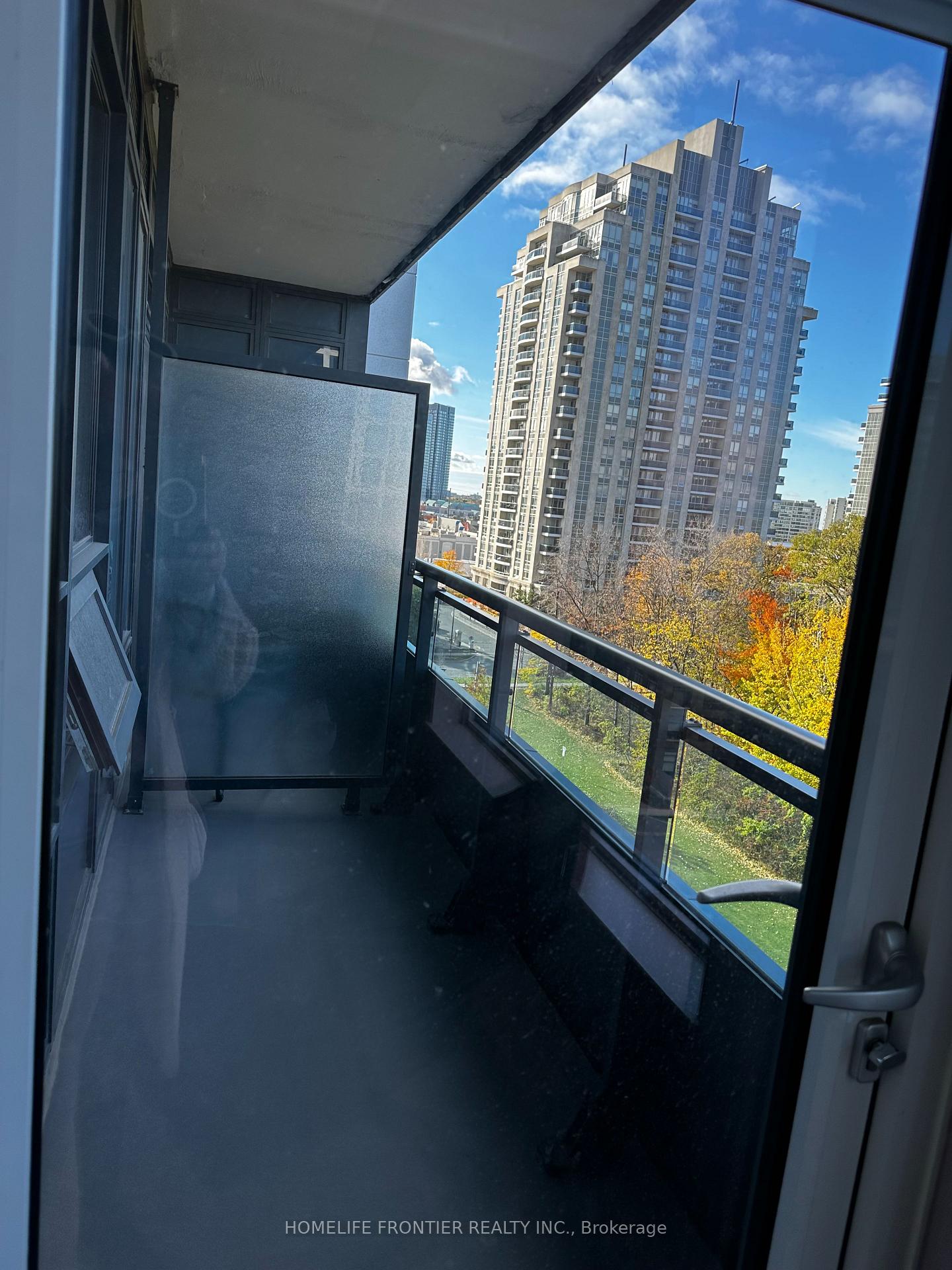 Photo 5 of Unit 717, 7900 Bathurst Street, Vaughan, Beverley Glen — HOMEH