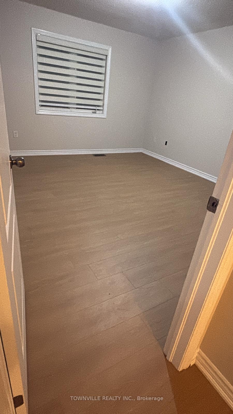 Photo 7 of 8 Daden Oaks Drive, Brampton, Bram East — HOMEH
