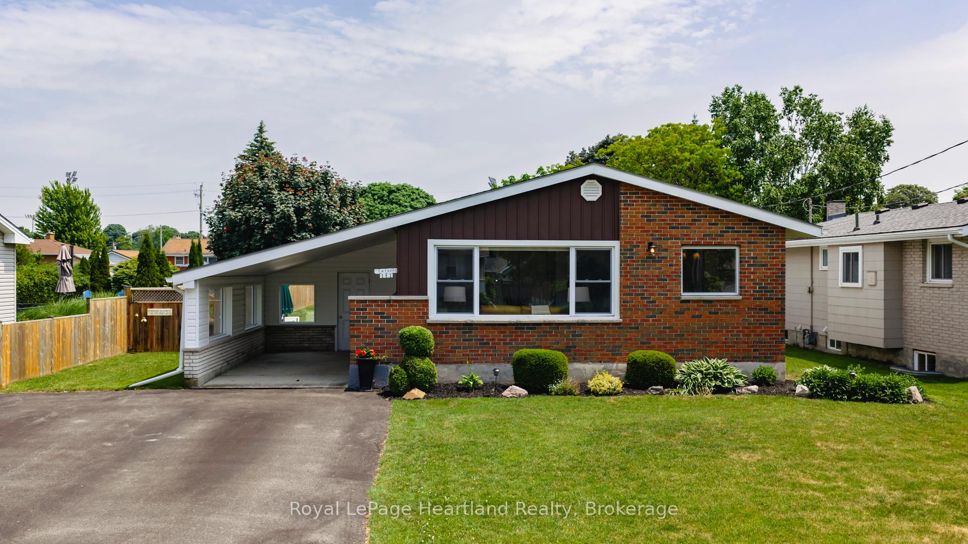 Photo 1 of 191 Wellington Street S, Goderich, Goderich (Town) — HOMEH