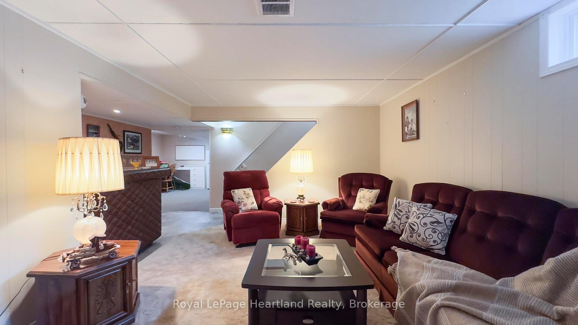 Photo 26 of 191 Wellington Street S, Goderich, Goderich (Town) — HOMEH