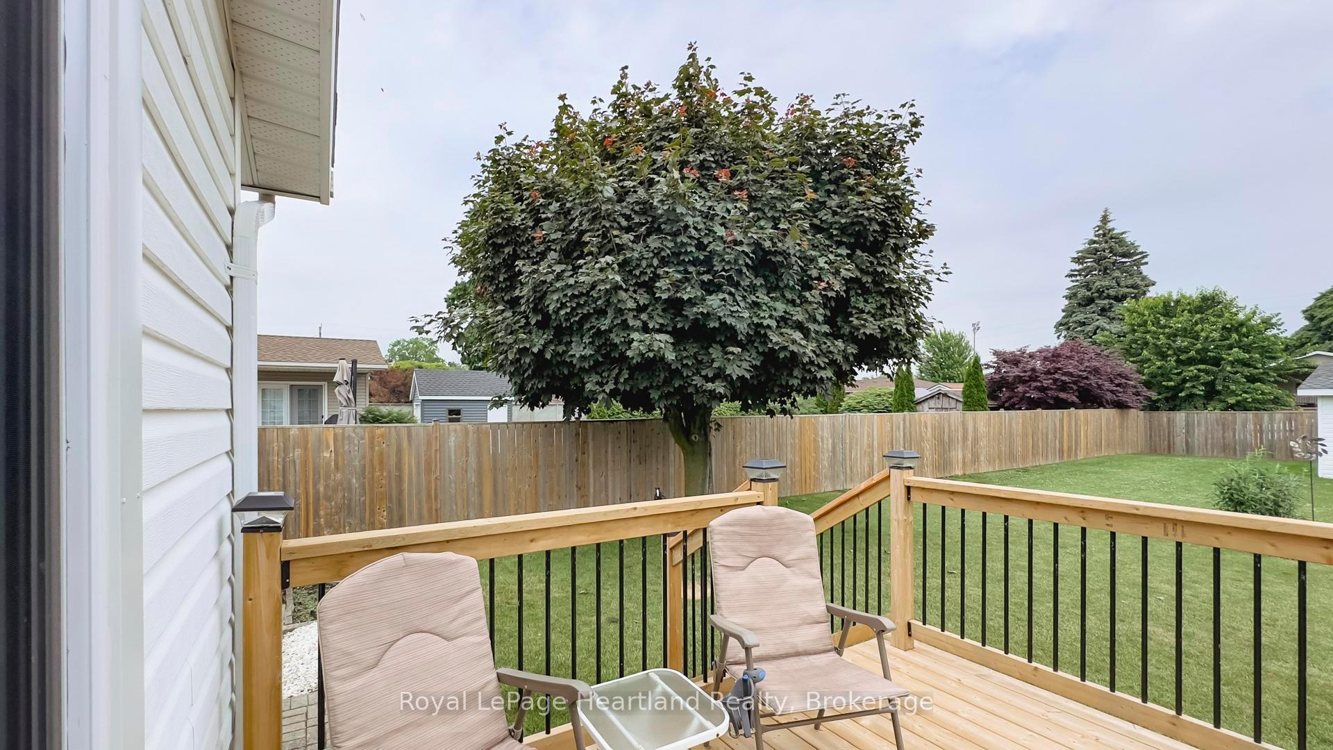 Photo 32 of 191 Wellington Street S, Goderich, Goderich (Town) — HOMEH