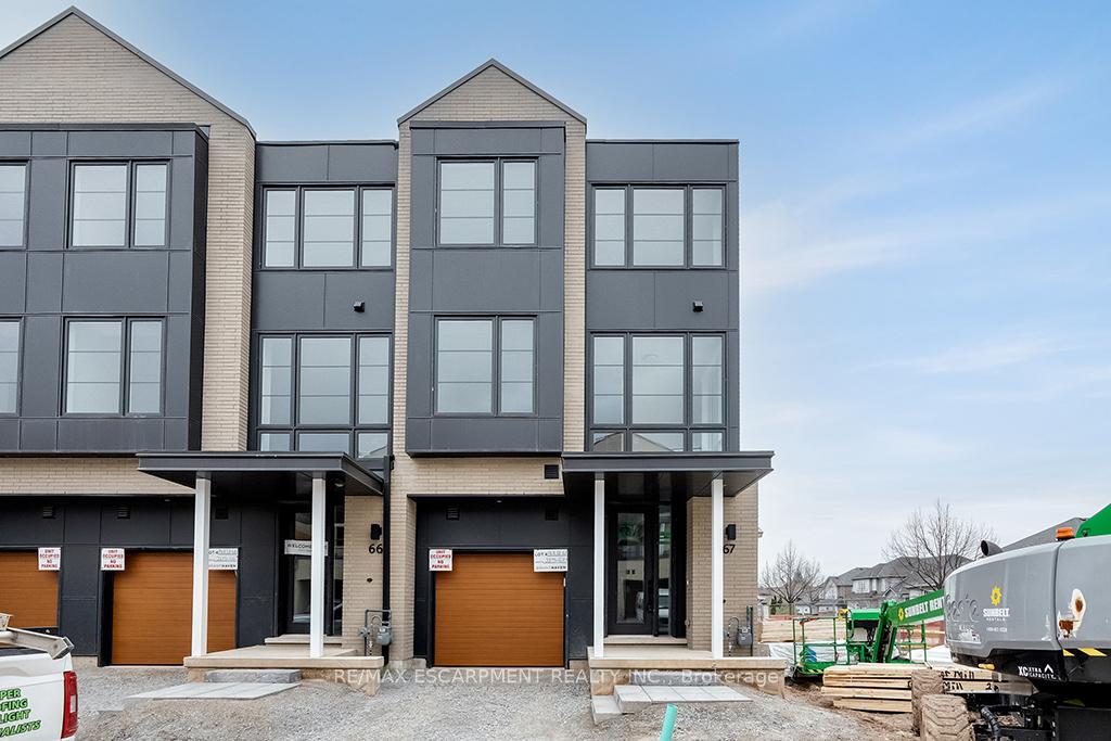 Front of Unit 67, 2273 Turnberry Road