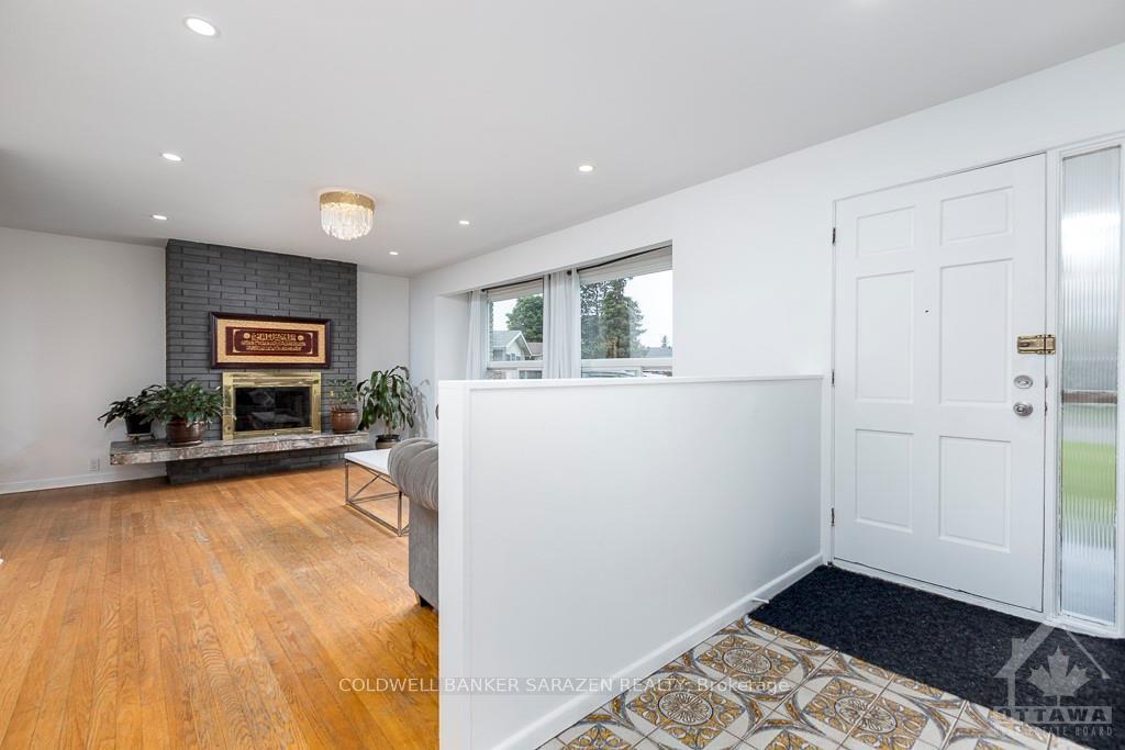 Photo 5 of 58 Wigan Drive, Ottawa, Borden Farm/Stewart Farm/Carleton Heights/Parkwood Hills — HOMEH