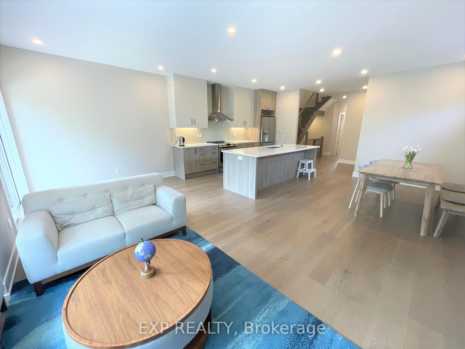 Photo 7 of 215A Royal Avenue, Ottawa, Westboro West — HOMEH