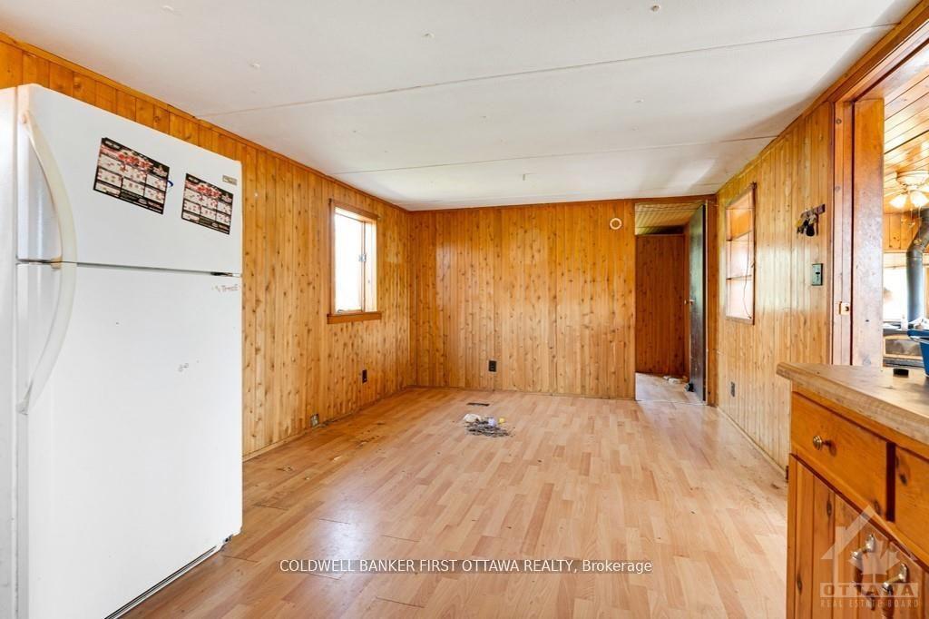 Photo 4 of 2523 Canonto Road, Frontenac, Frontenac North — HOMEH