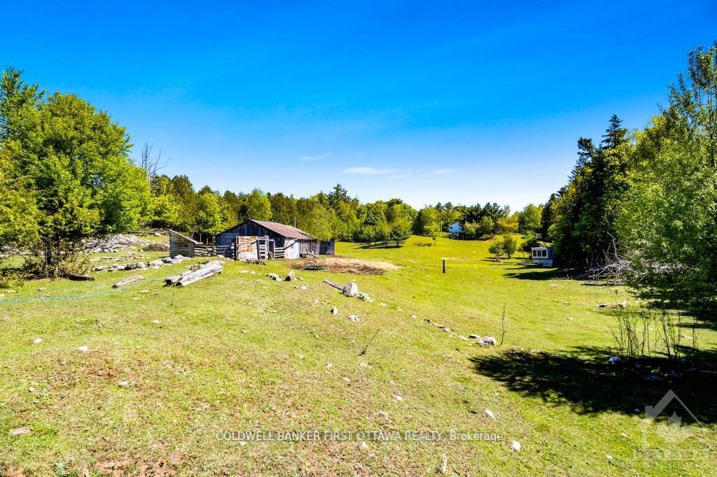 Photo 13 of 2523 Canonto Road, Frontenac, Frontenac North — HOMEH