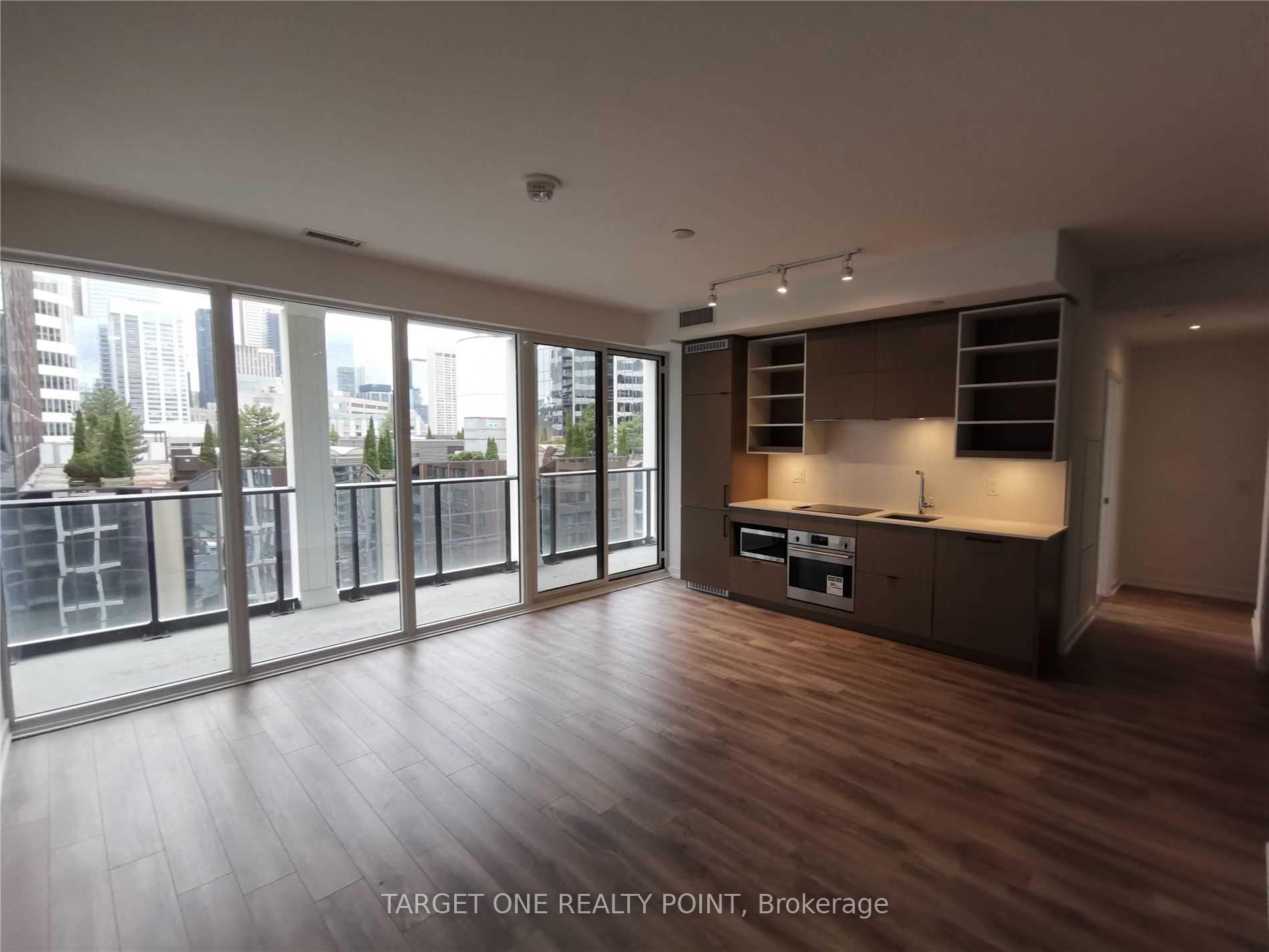 Photo 4 of Unit 1010, 20 Edward Street, Toronto, Bay Street Corridor — HOMEH