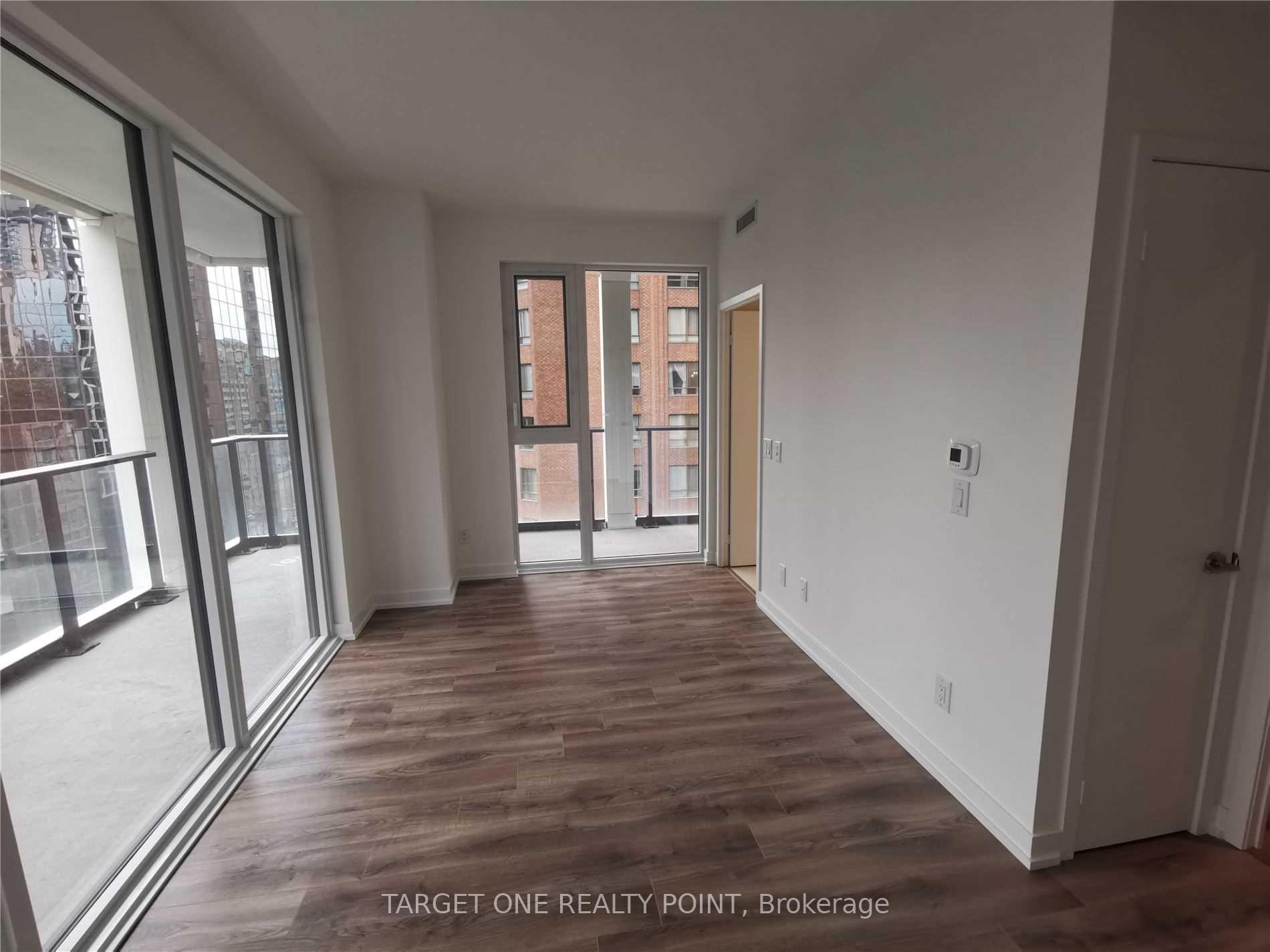 Photo 2 of Unit 1010, 20 Edward Street, Toronto, Bay Street Corridor — HOMEH