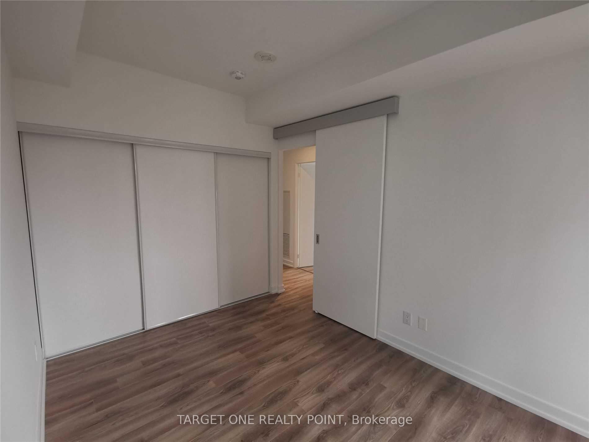 Photo 5 of Unit 1010, 20 Edward Street, Toronto, Bay Street Corridor — HOMEH