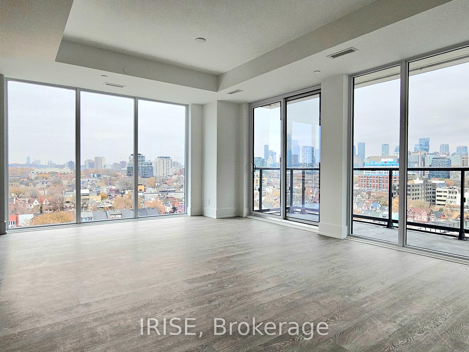 Front of Unit 1113, 115 Denison Avenue